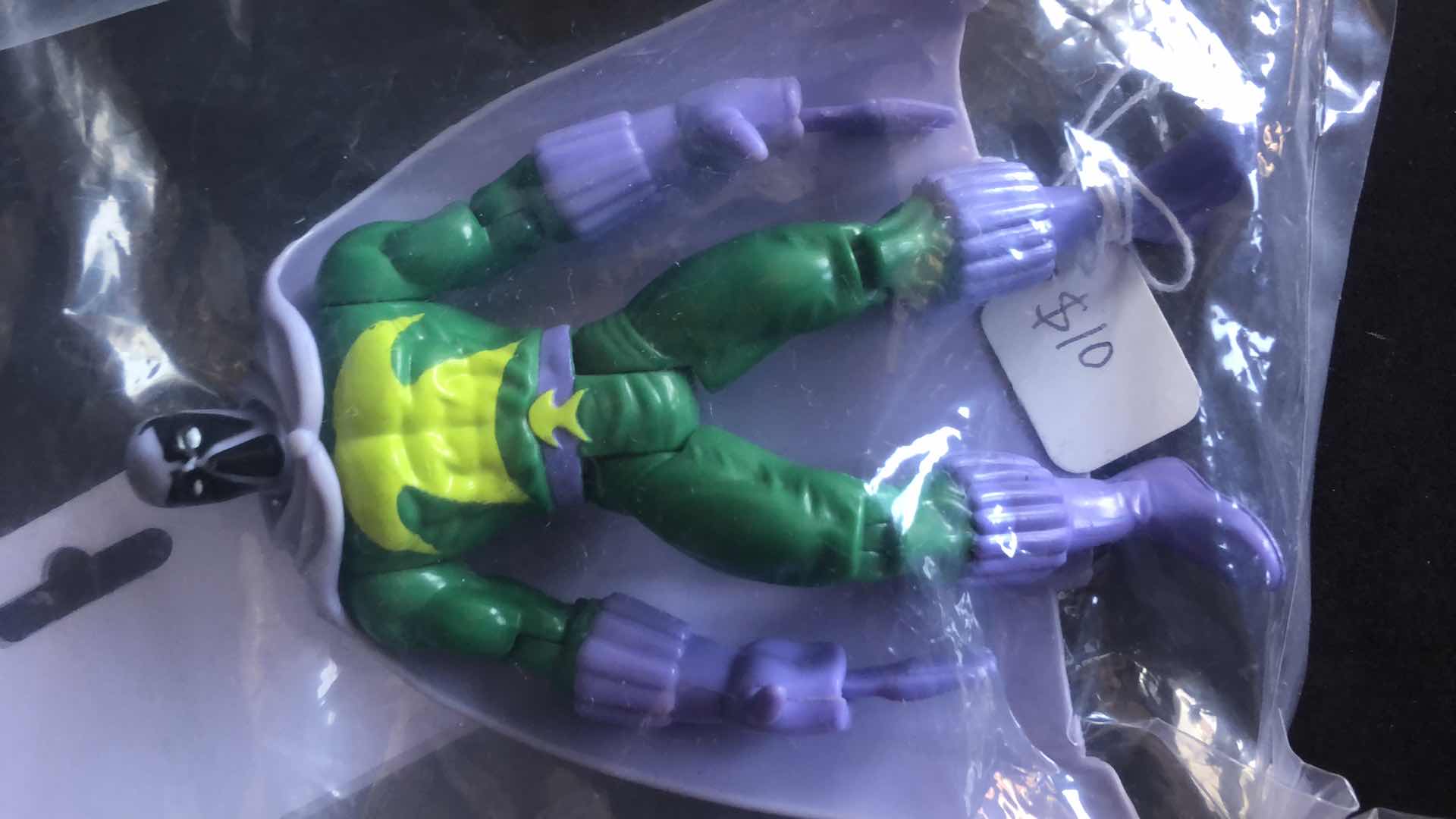 Photo 1 of ASSORTMENT OF UNBOXED SUPER HERO ACTION FIGURES (4)