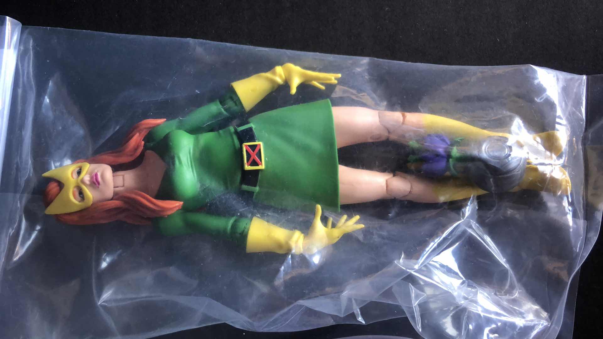 Photo 1 of ASSORTMENT OF UNBOXED SUPER HERO ACTION FIGURES (4)