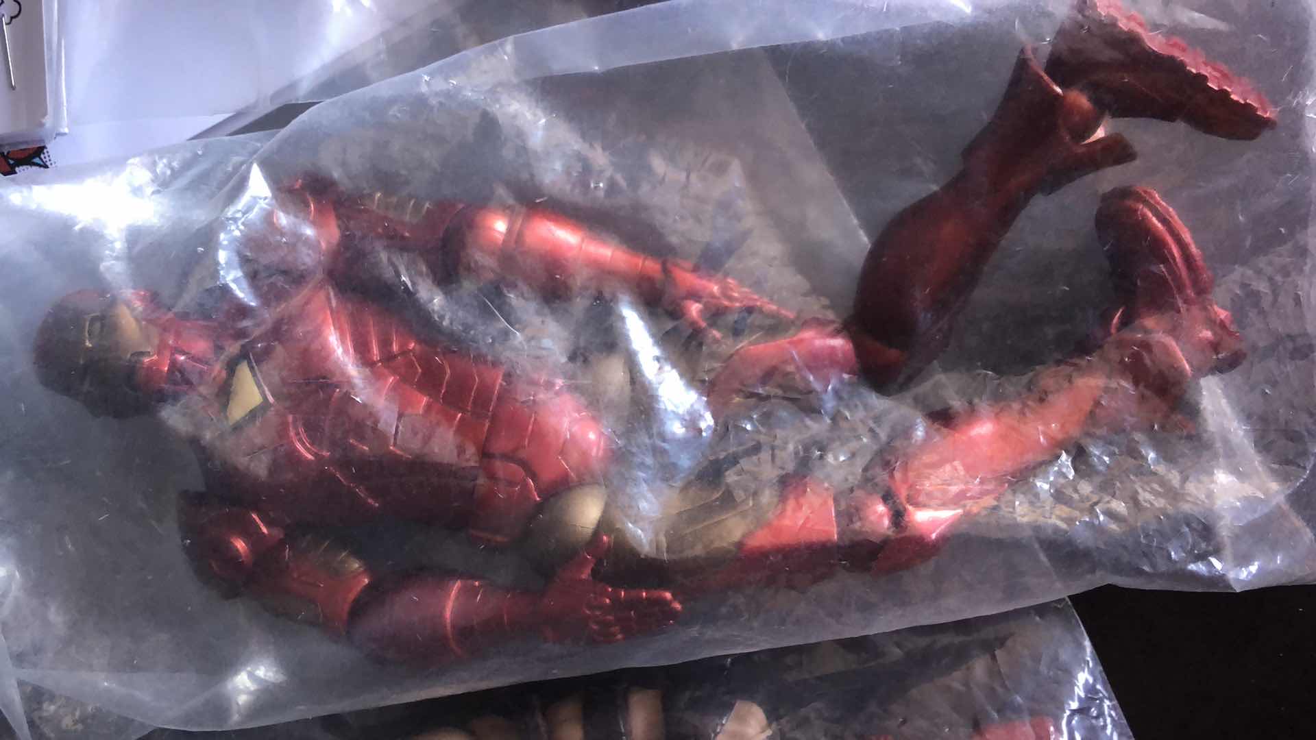 Photo 1 of ASSORTMENT OF UNBOXED SUPER HERO ACTION FIGURES (4)