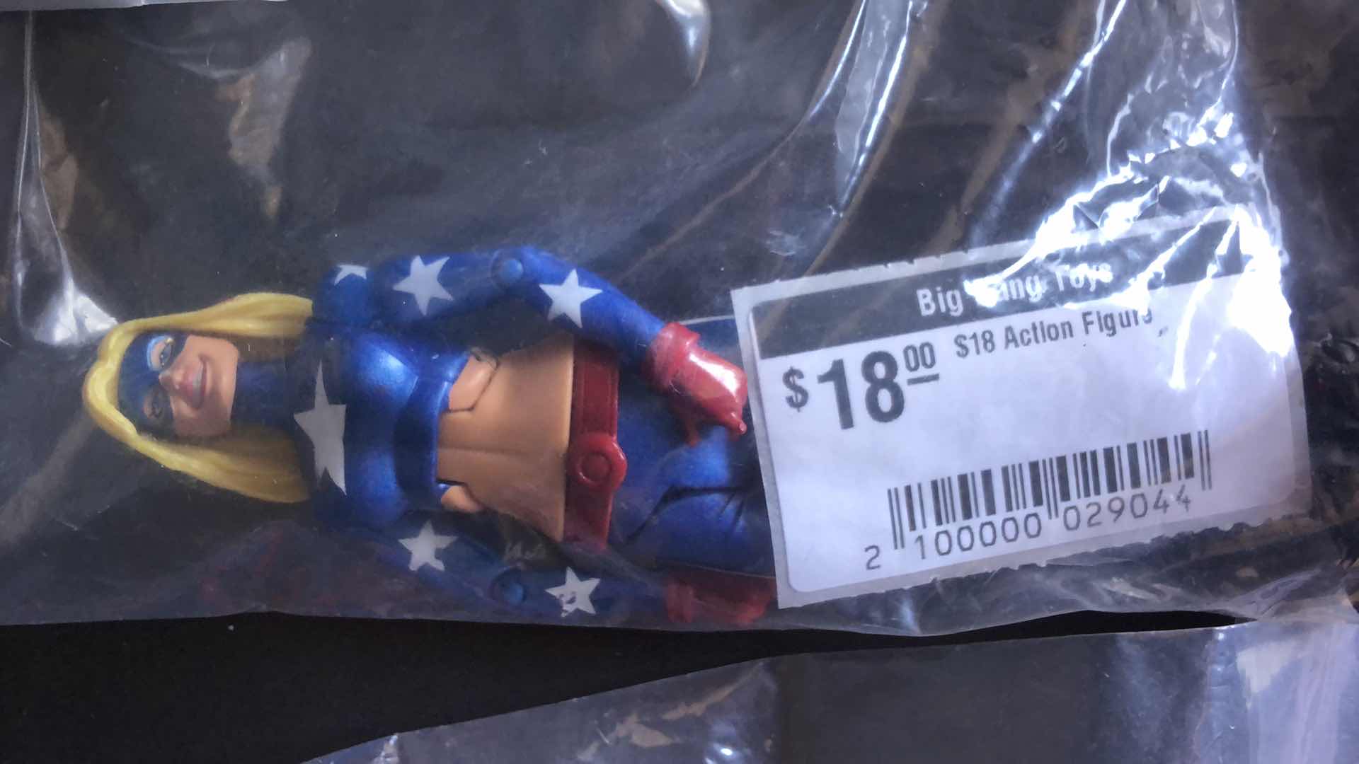 Photo 1 of ASSORTMENT OF UNBOXED SUPER HERO ACTION FIGURES (4)