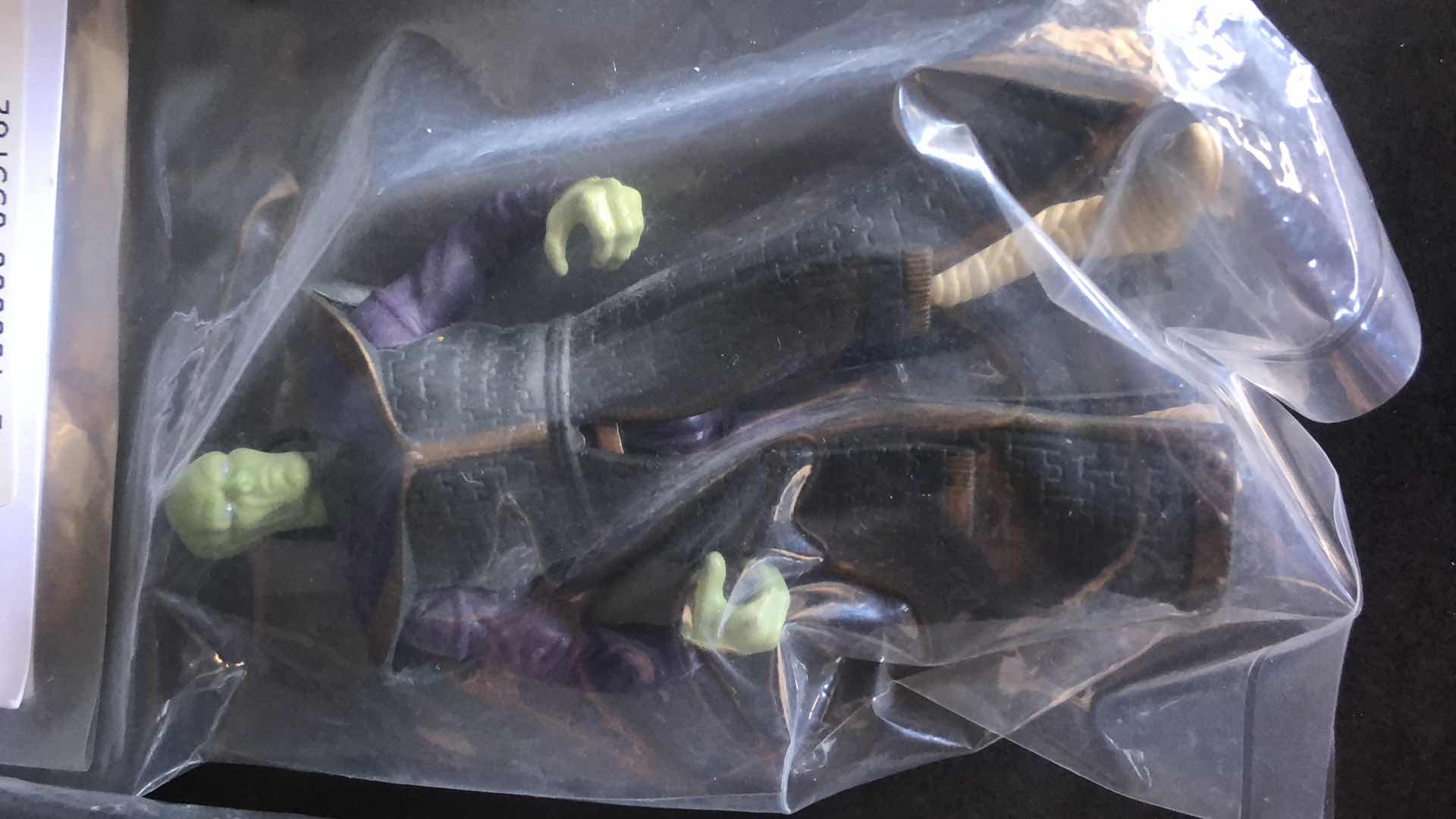 Photo 3 of ASSORTMENT OF UNBOXED SUPER HERO ACTION FIGURES (4)