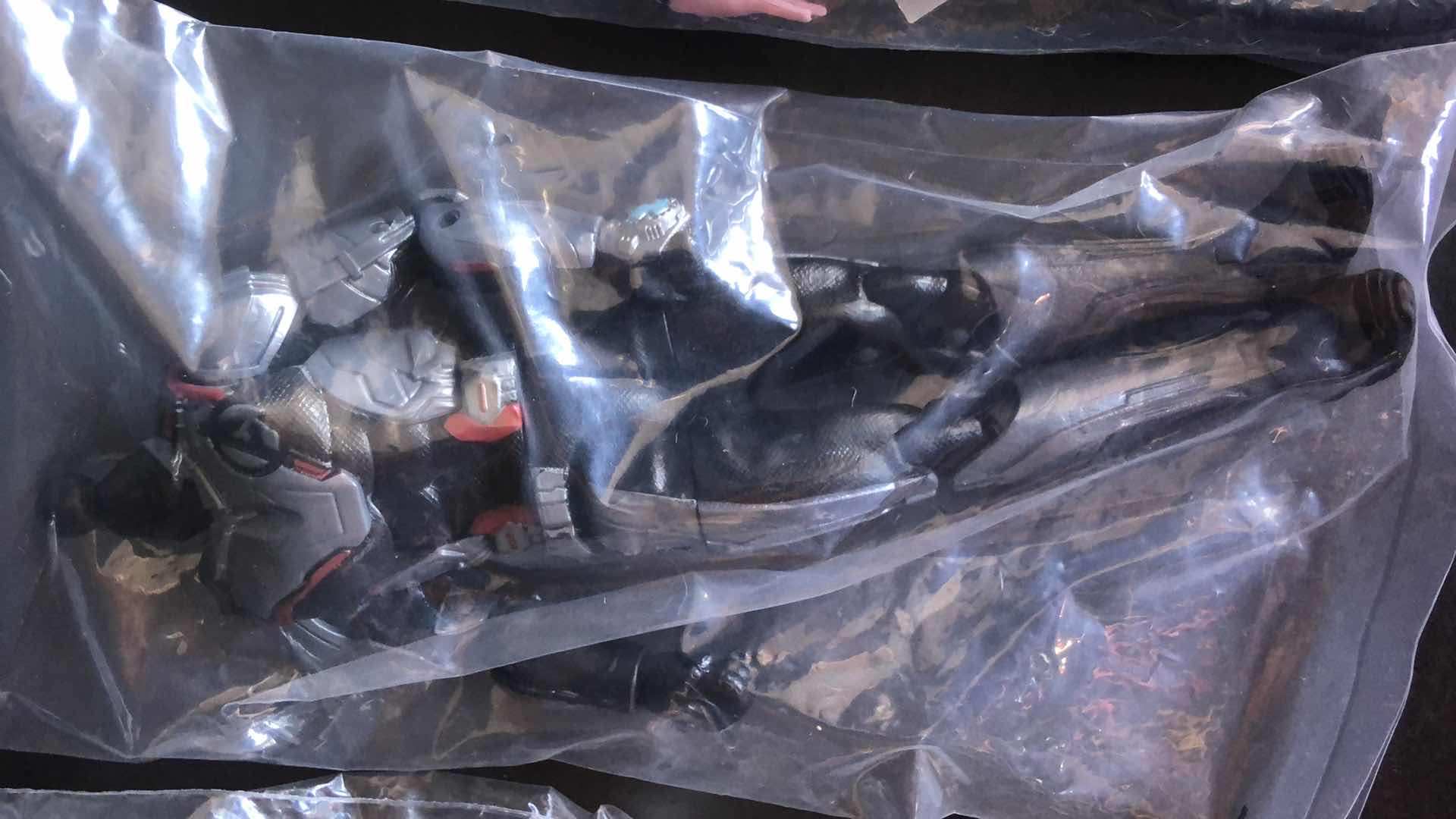 Photo 1 of ASSORTMENT OF UNBOXED SUPER HERO ACTION FIGURES (4)