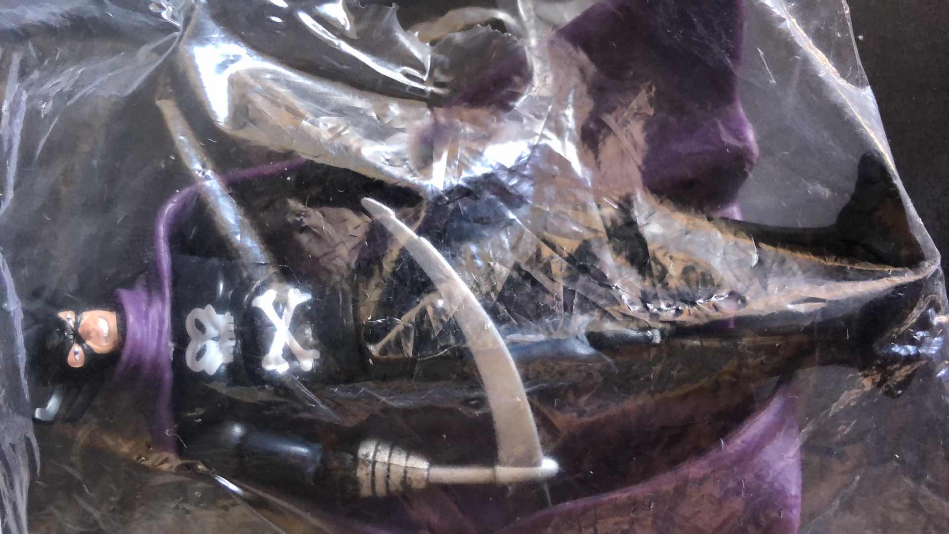 Photo 1 of ASSORTMENT OF UNBOXED SUPER HERO ACTION FIGURES (4)