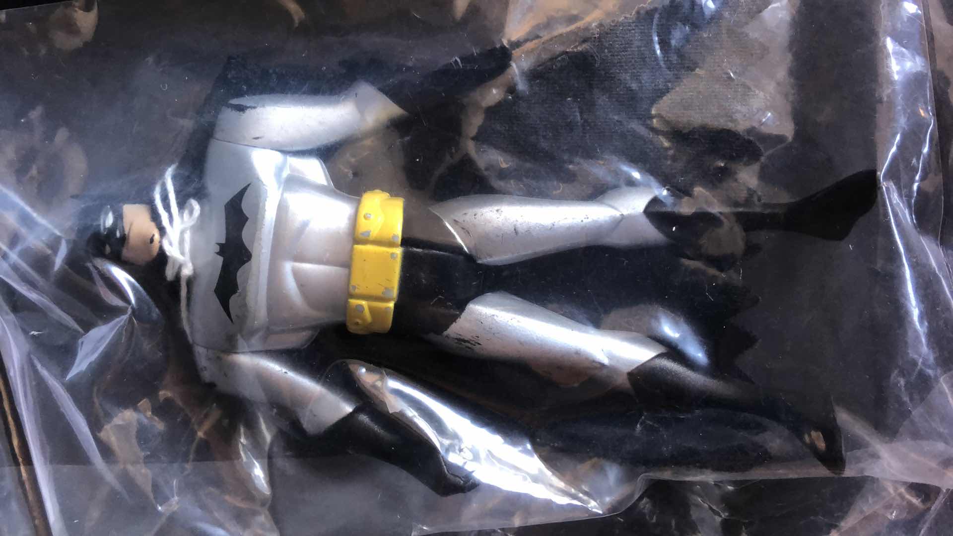 Photo 1 of ASSORTMENT OF UNBOXED SUPER HERO ACTION FIGURES (4)