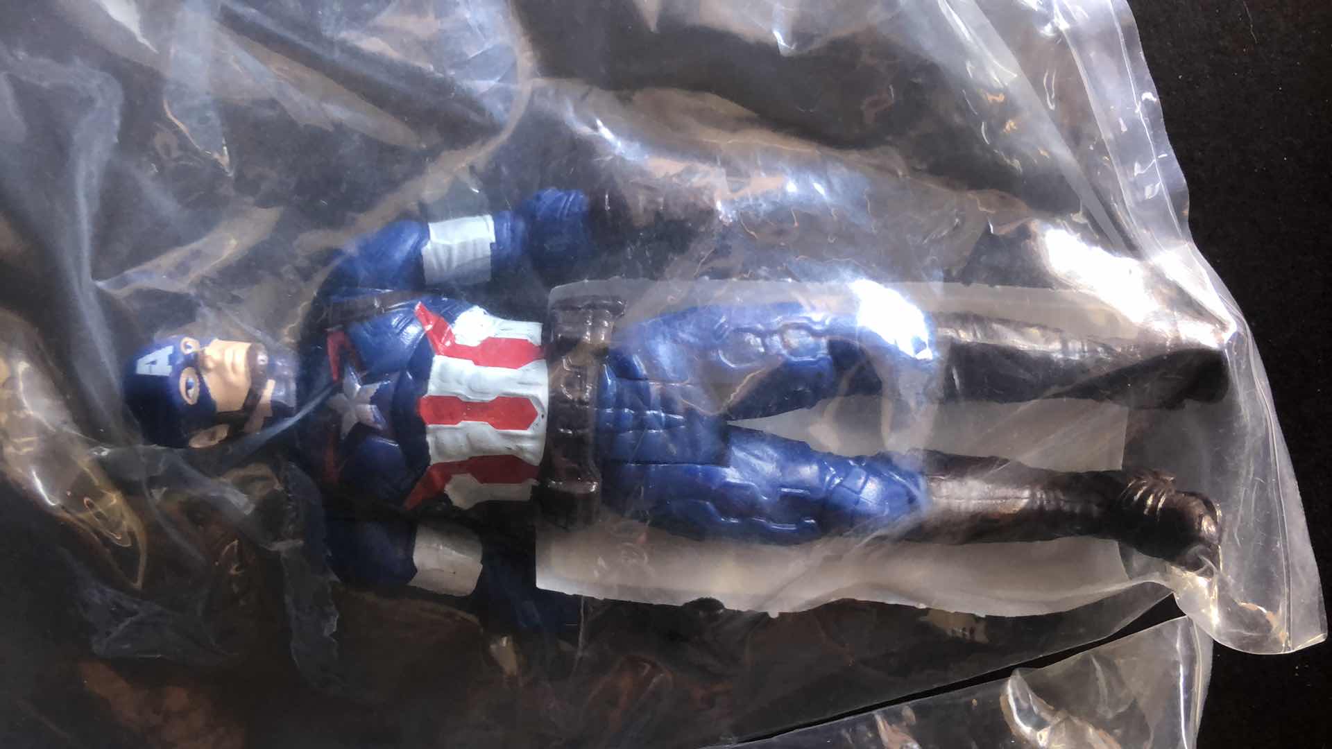 Photo 1 of ASSORTMENT OF UNBOXED SUPER HERO ACTION FIGURES (4)