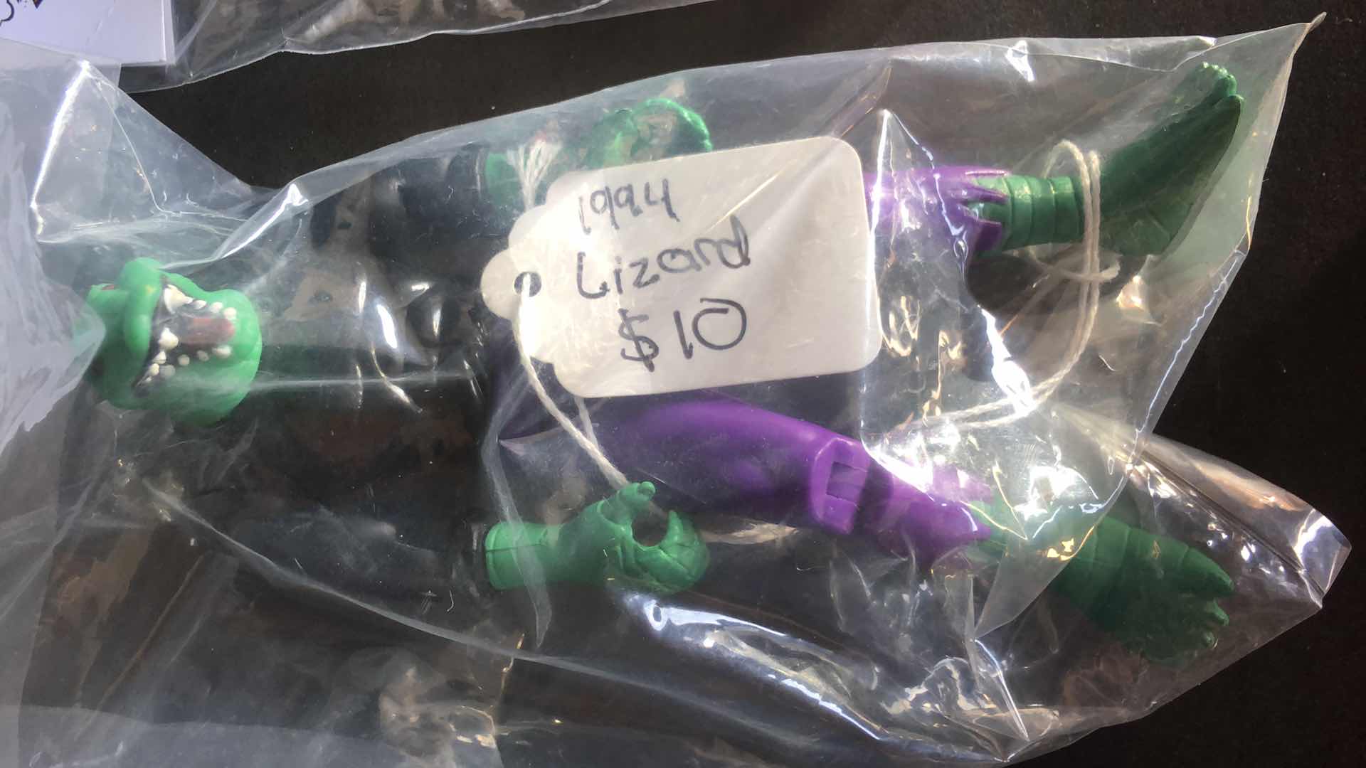 Photo 1 of ASSORTMENT OF UNBOXED SUPER HERO ACTION FIGURES (4)