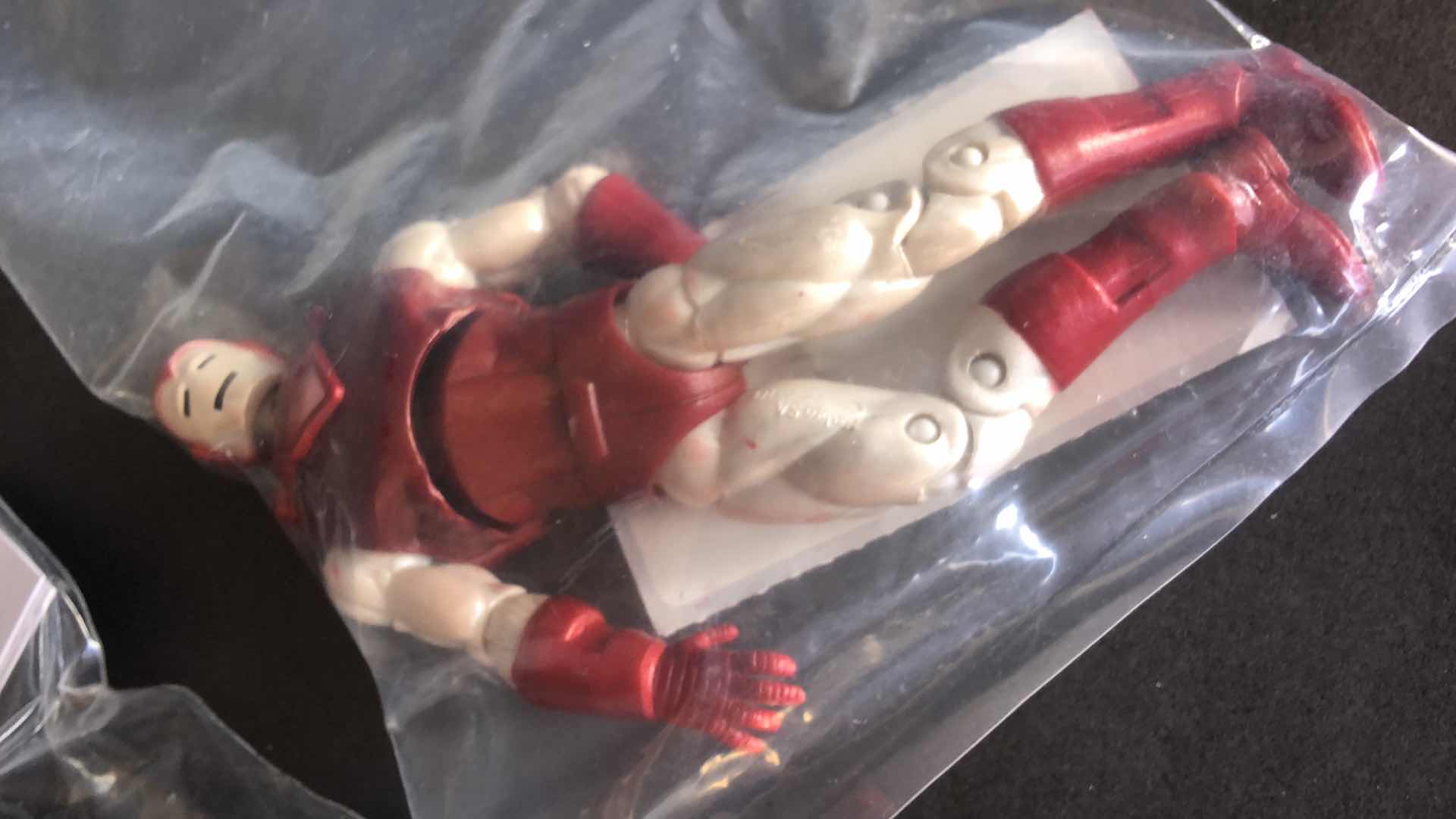 Photo 1 of ASSORTMENT OF UNBOXED SUPER HERO ACTION FIGURES (4)