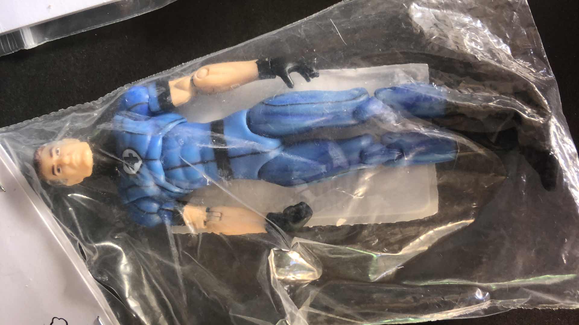 Photo 1 of ASSORTMENT OF UNBOXED SUPER HERO ACTION FIGURES (3)