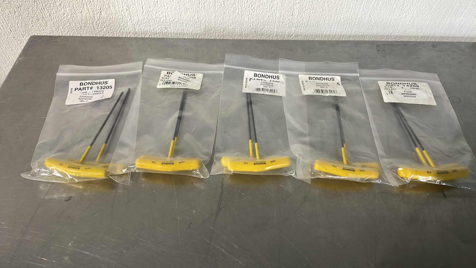 Photo 1 of BONDHUS 3/32” HEX END T-HANDLES USA