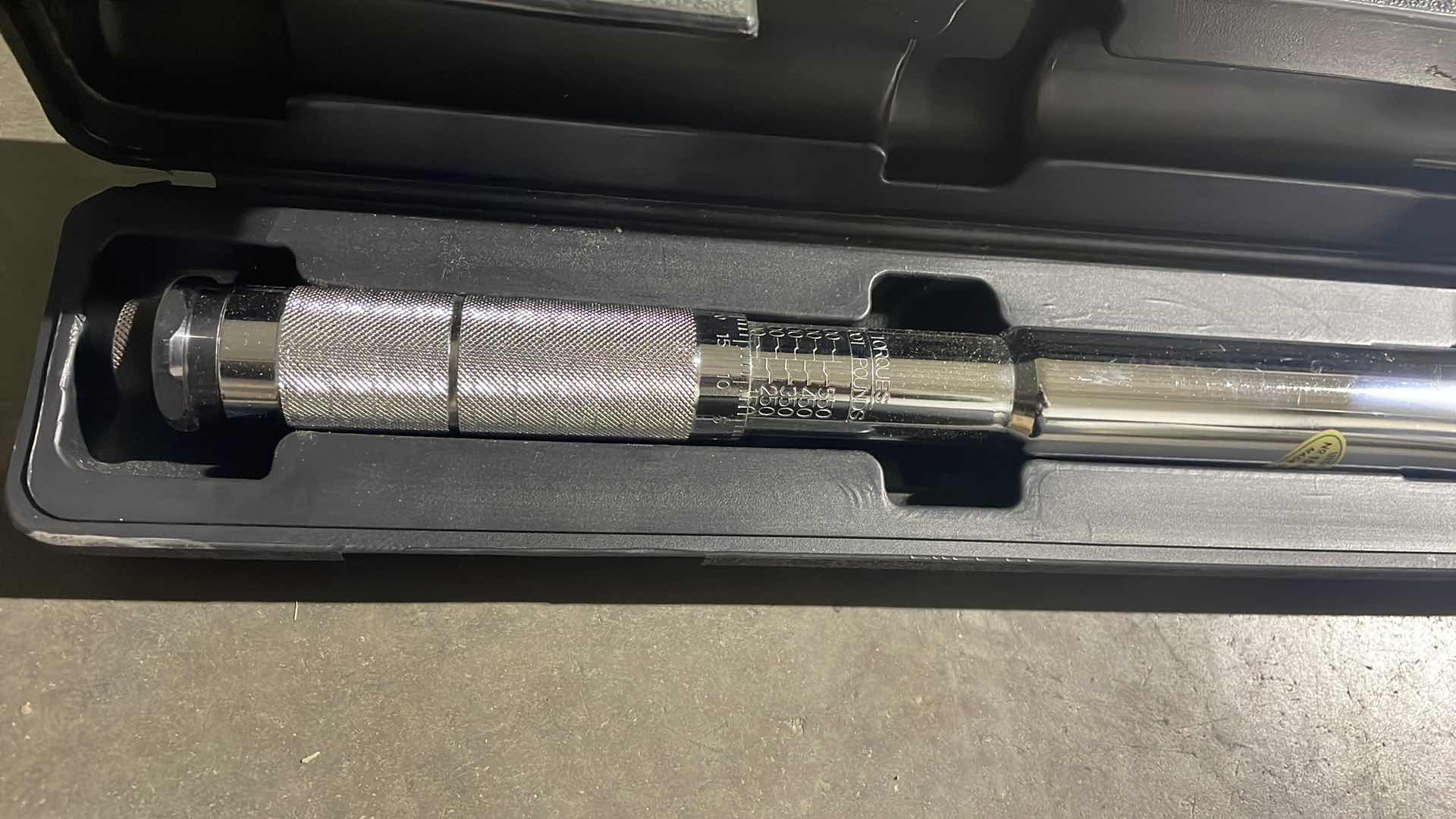 Photo 1 of TITAN 3/4” DRIVE TORQUE WRENCH IN CASE 23152