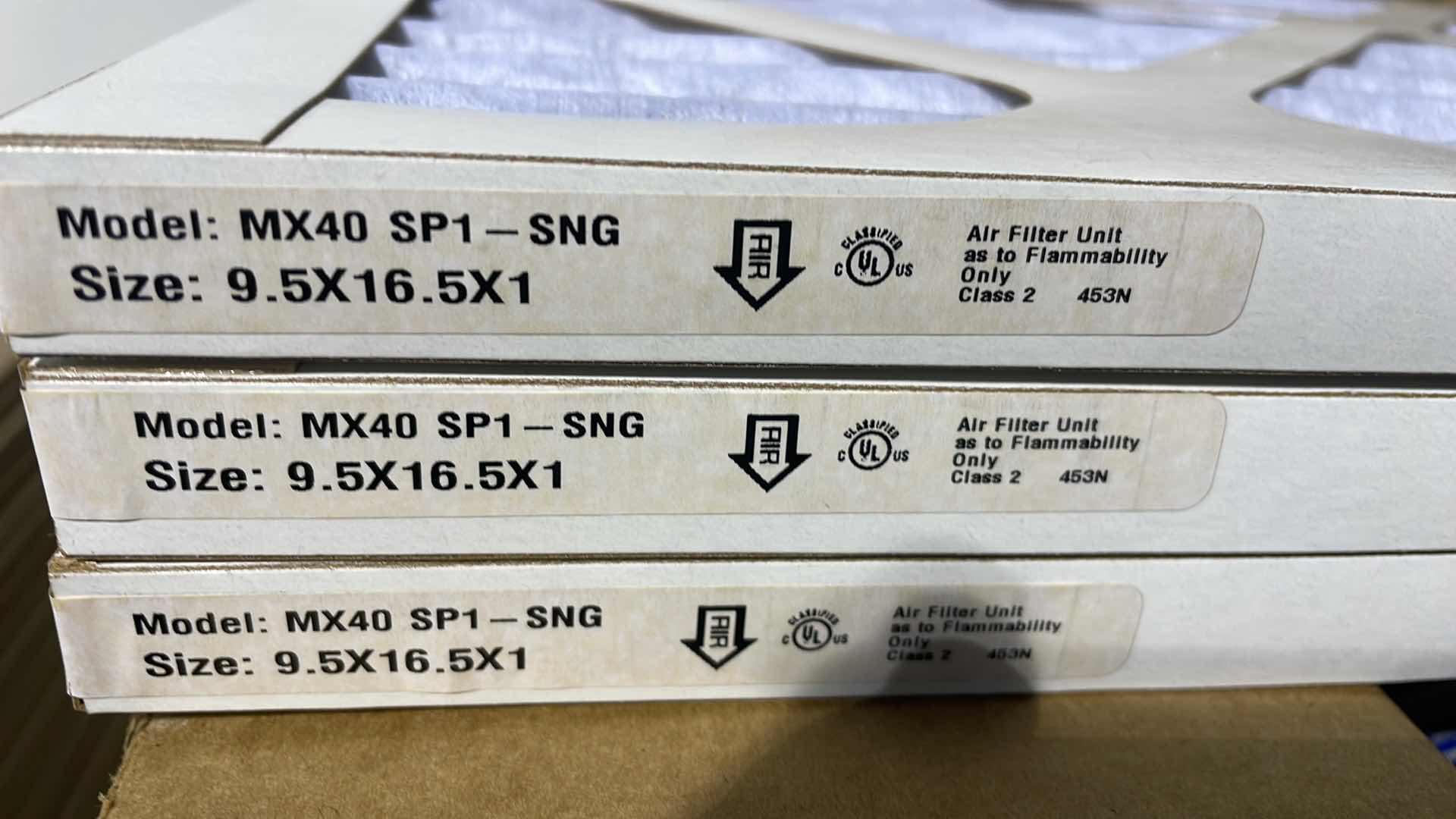 Photo 1 of CLARCOR AIR FILTERS 9-1/2” X 16-1/2” X 1” (36)