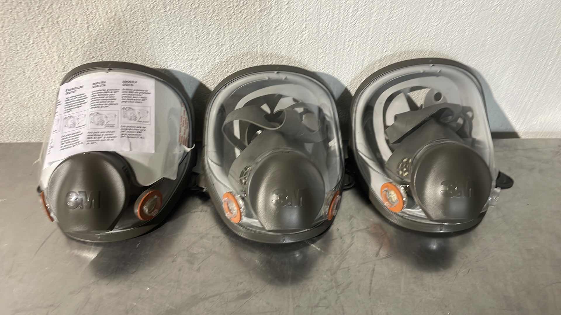 Photo 1 of 3M FULL FACE-PIECE REUSE-ABLE RESPIRATORS 6700 SMALL (3)