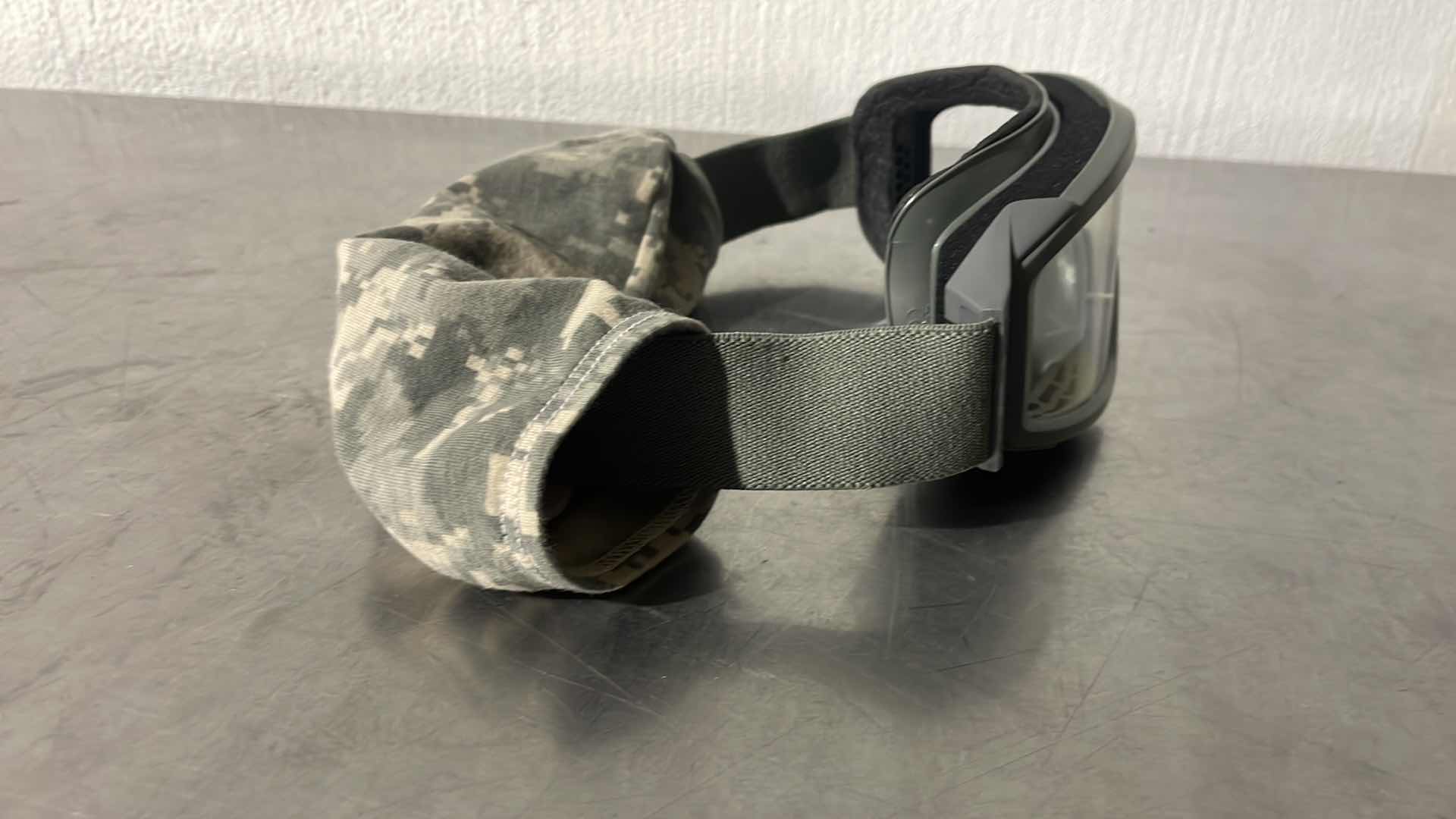 Photo 1 of ESS MILITARY GOGGLES CLEAR LENS