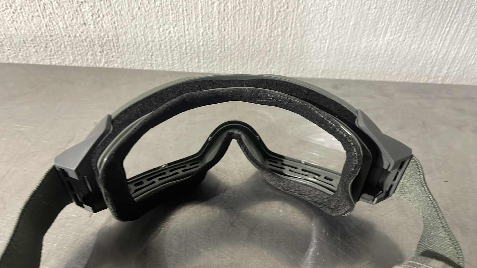 Photo 1 of ESS MILITARY GOGGLES CLEAR LENS