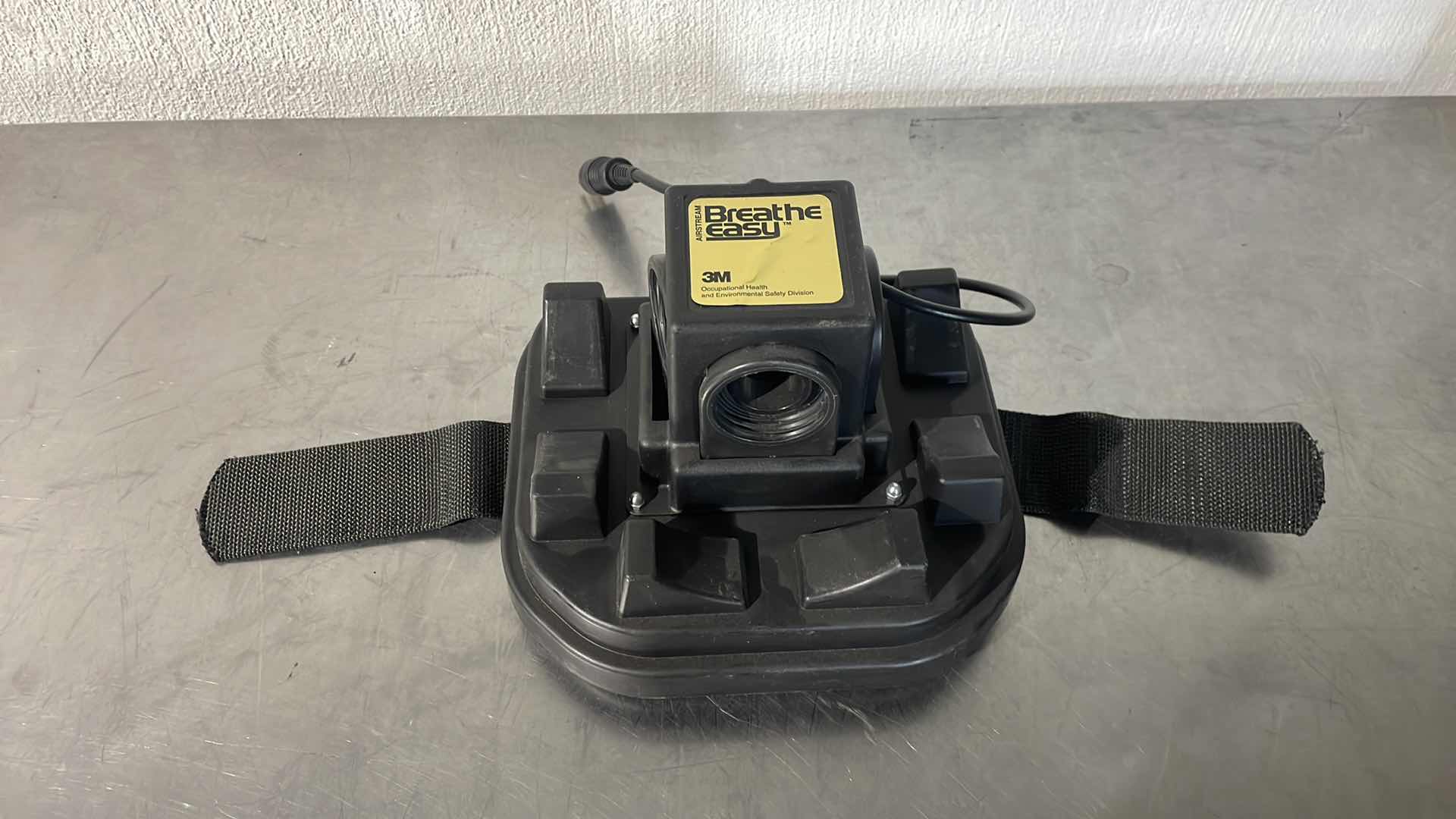 Photo 1 of 3M BREATHE EASY AIRSTREAM TURBO PAPR UNIT PART NO 022-00-03