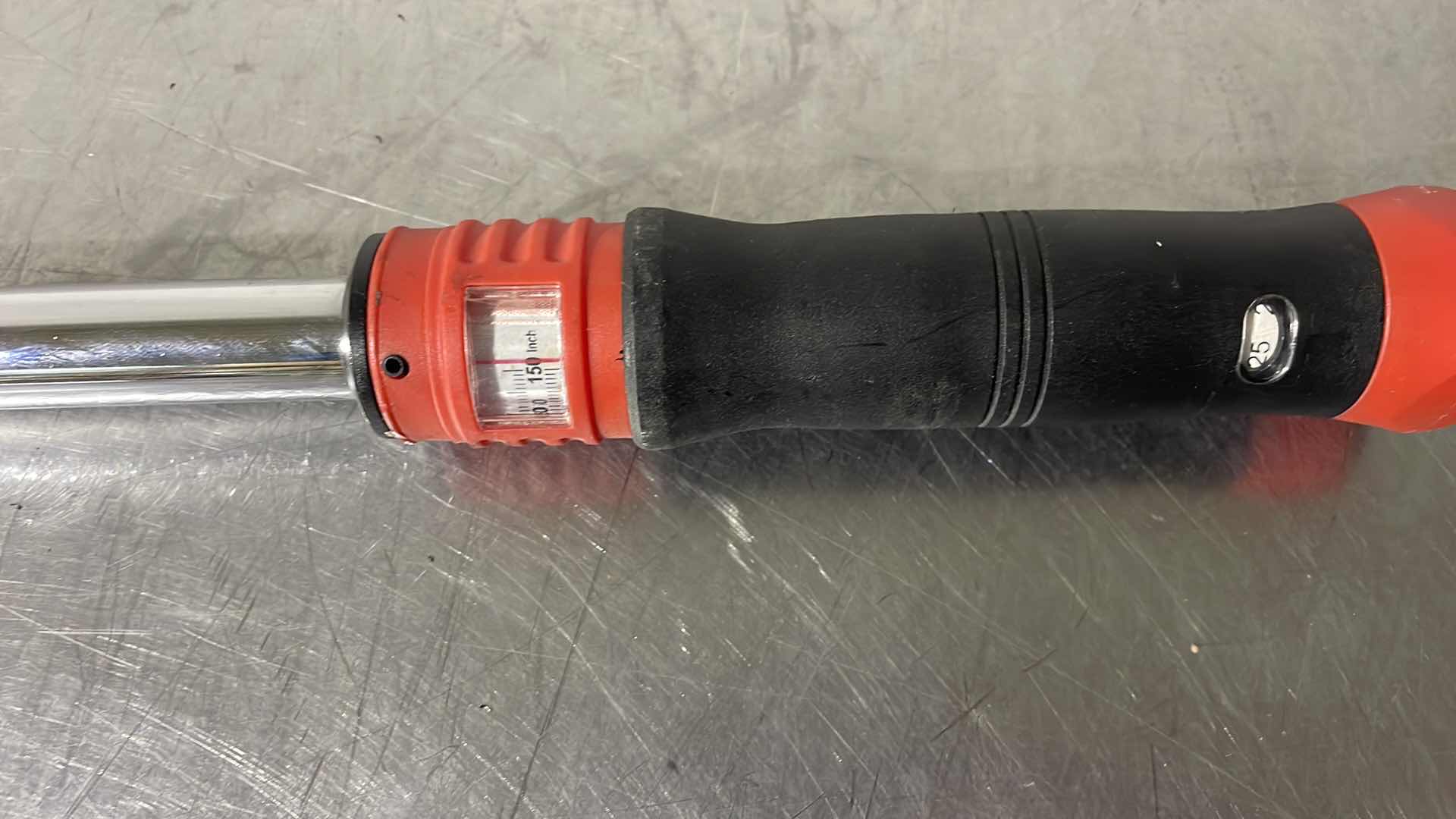 Photo 1 of K TOOL INTERNATIONAL, KTI72149 CLICK TYPE TORQUE WRENCH 3/8 DRIVE 150-750 IN/LBS