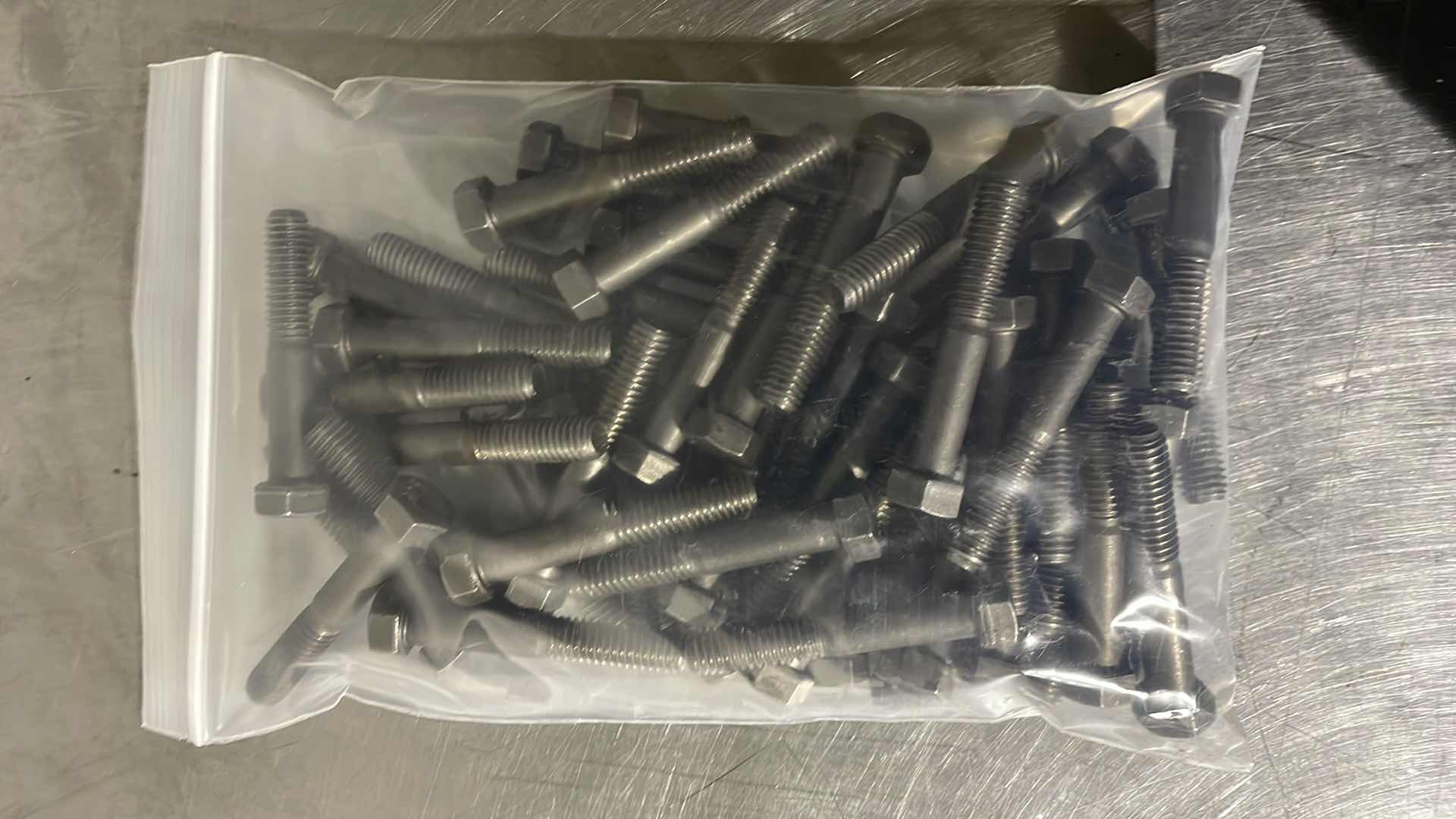 Photo 1 of 3/8”-16 X 2-1/4”
HEX BOLTS
50pcs