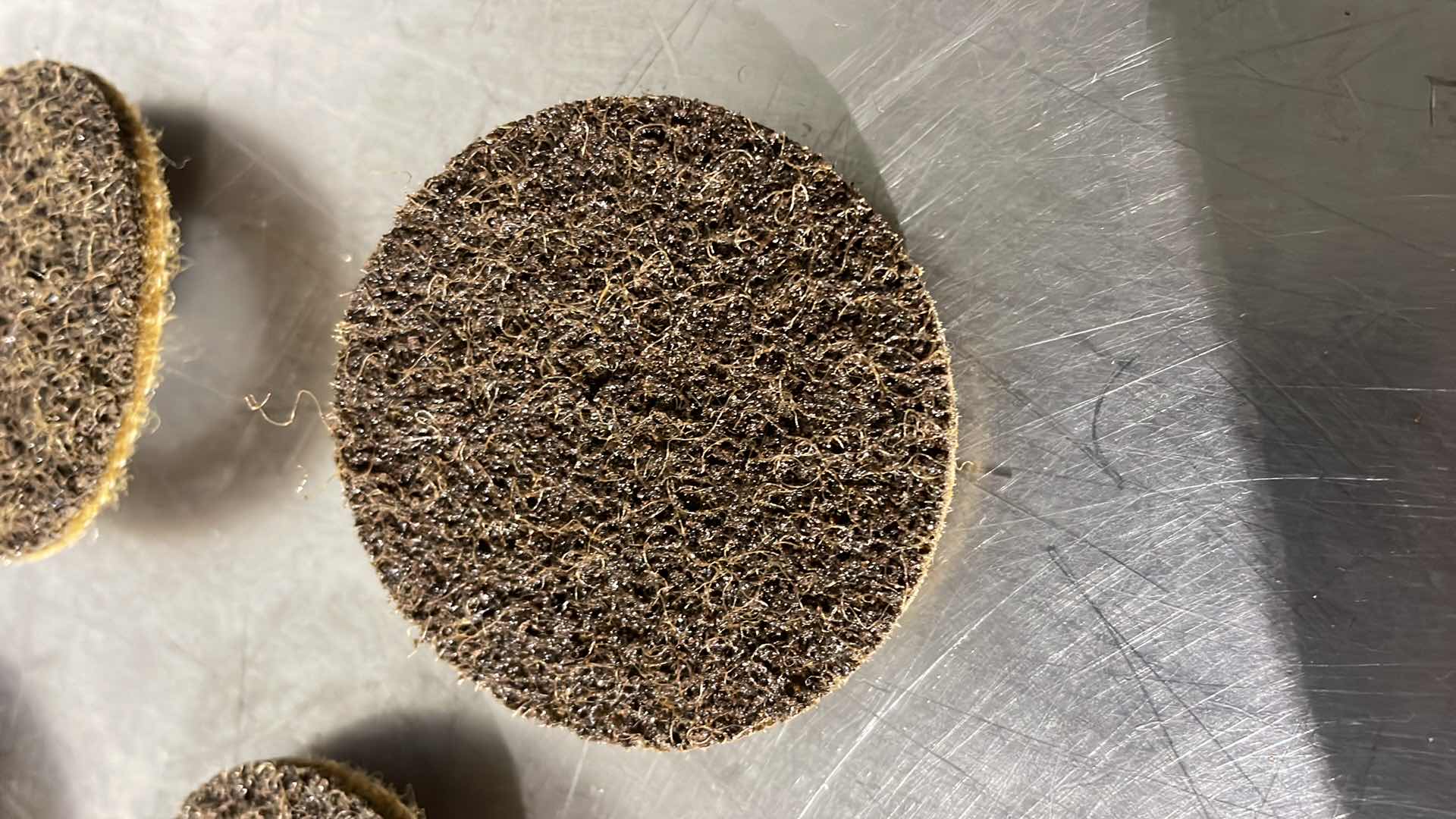 Photo 1 of 2” SANDING DISCS (10)