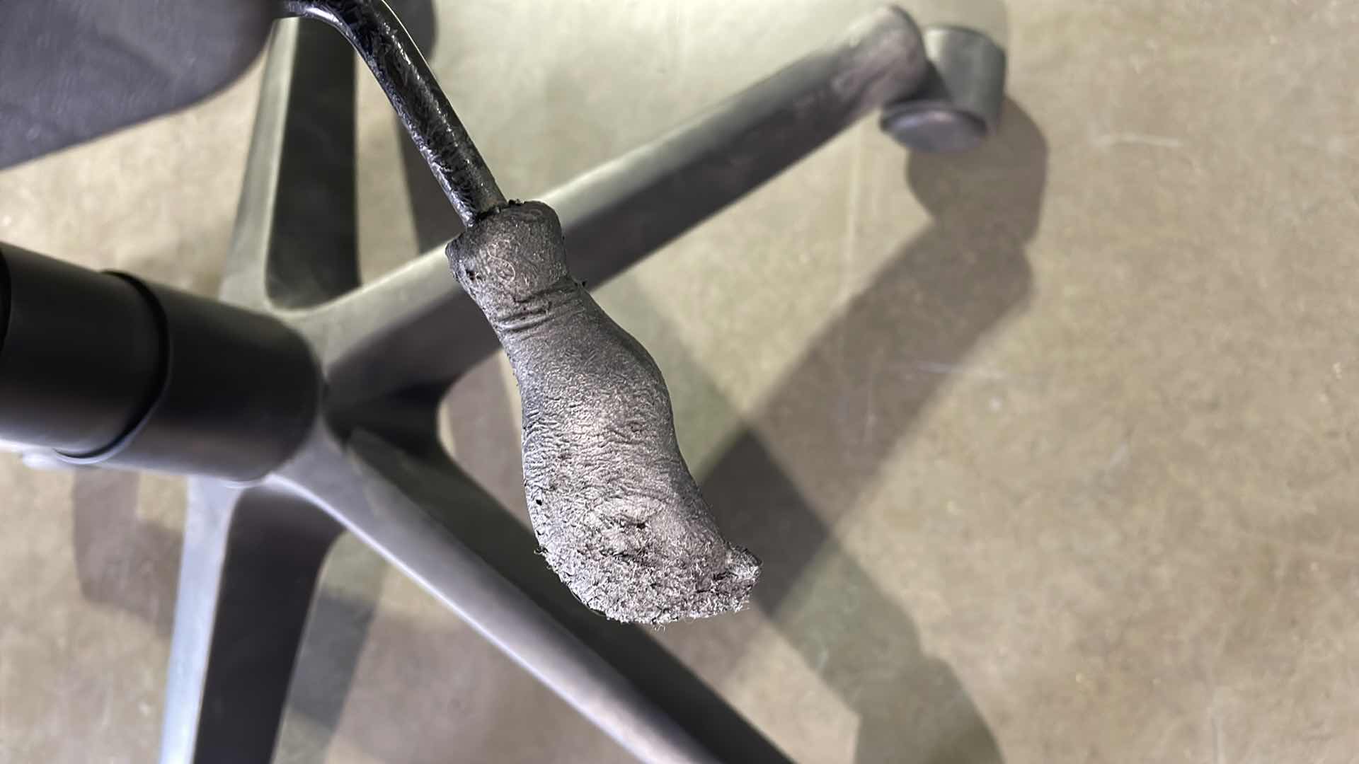 Photo 1 of OFFICE CHAIR