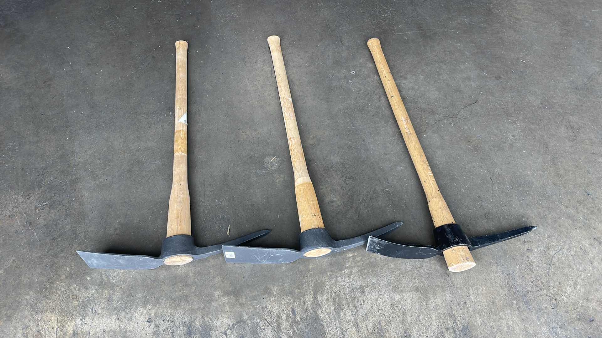 Photo 3 of MATTOCK/PICK TOOLS (3)