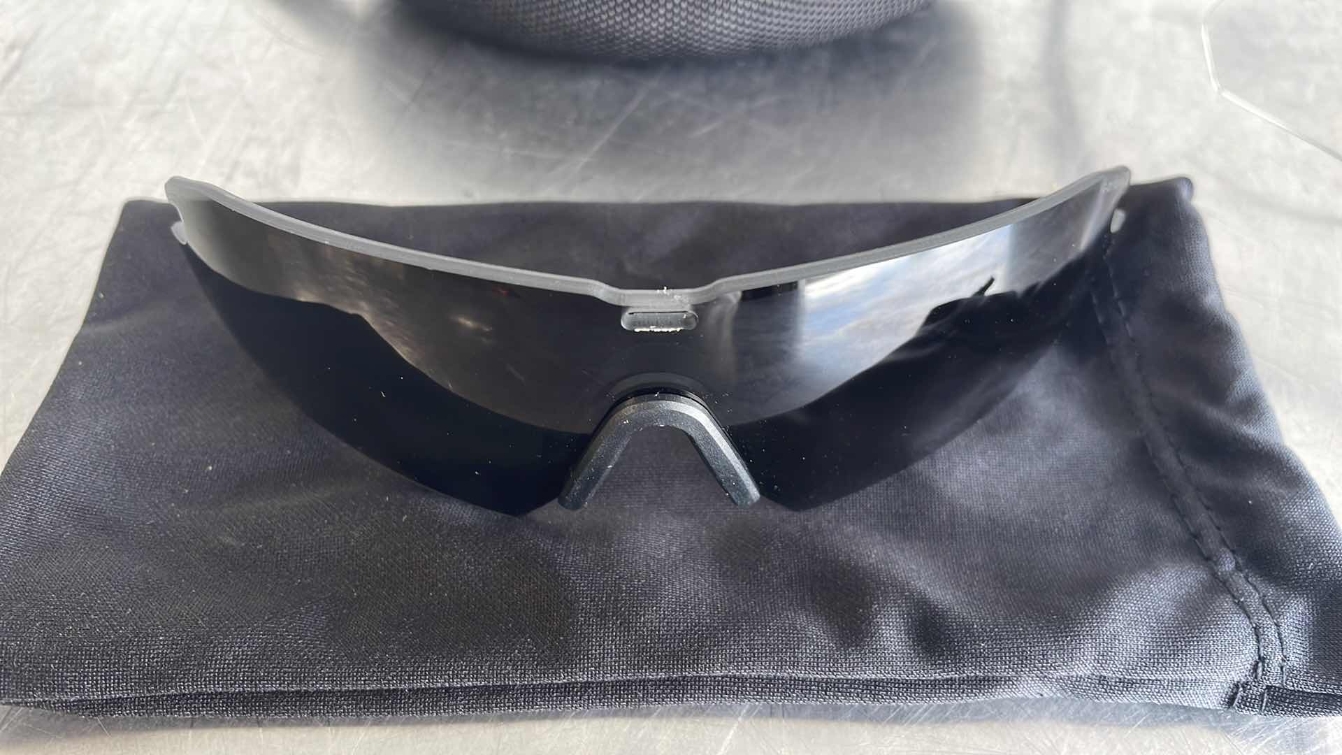 Photo 1 of ESS SAFETY/SUNGLASSES