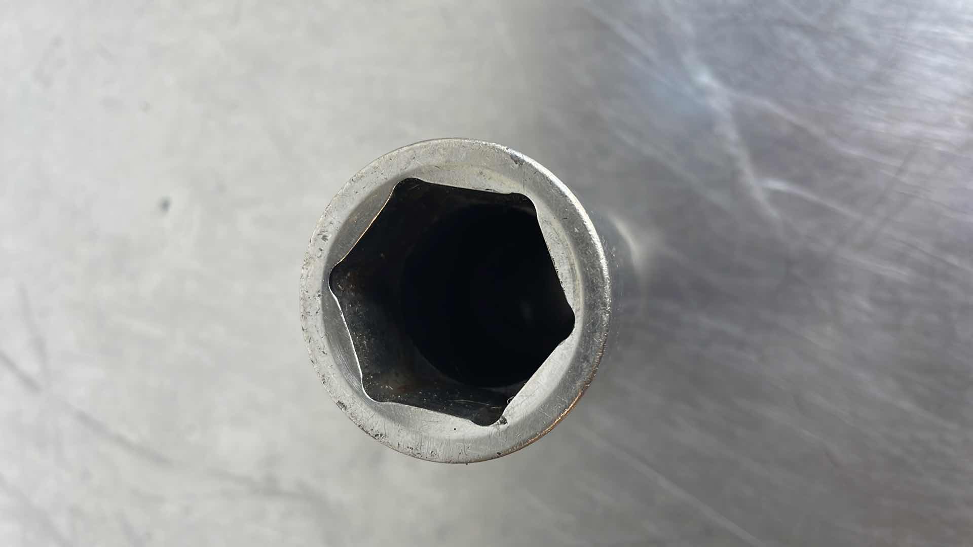 Photo 1 of SNAP-ON 3/4”DRIVE SOCKET 1-1/16” USA