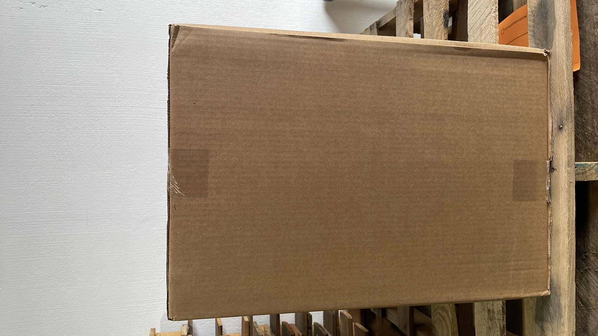 Photo 1 of LARGE LATCHING CLEAR STORAGE BOX BRIGHTROOM (6) NEW IN BOX