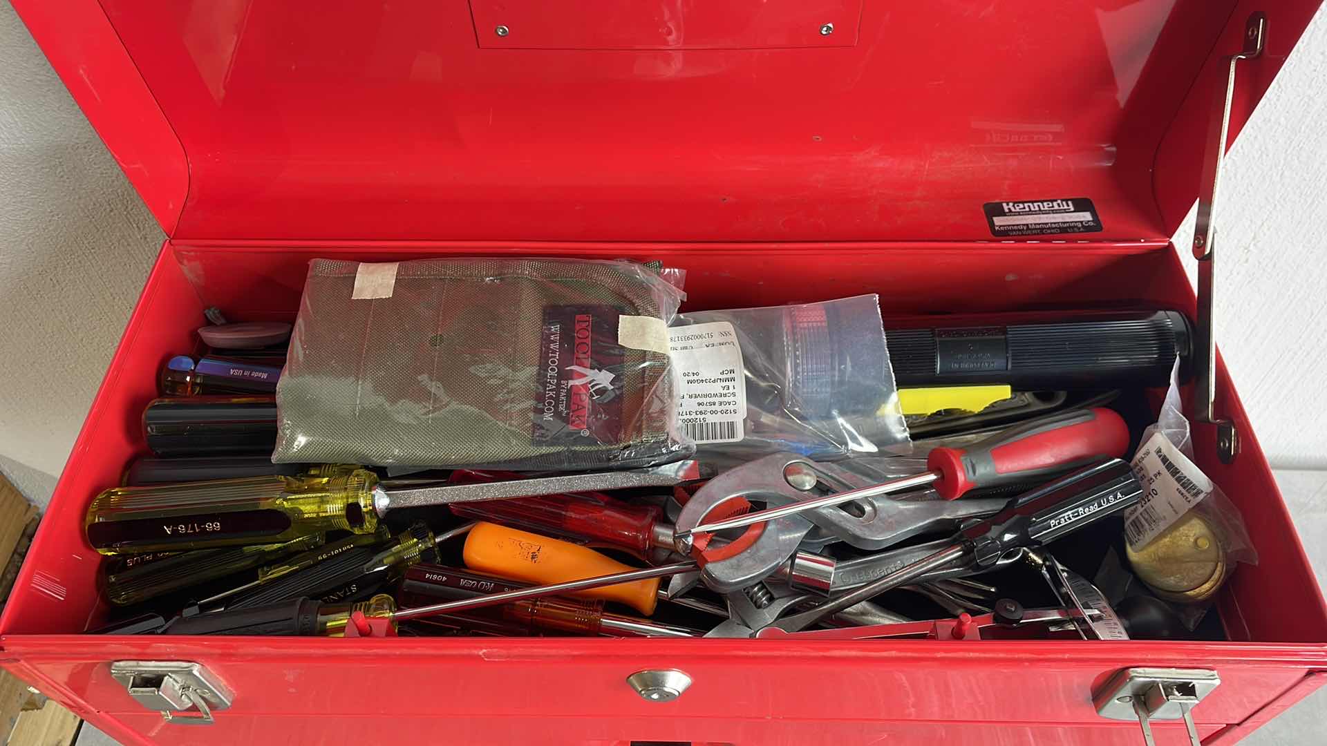 Photo 1 of KENNEDY MFG TOOL BOX WITH CONTENTS 20” X 9” H14” MISSING KEYS