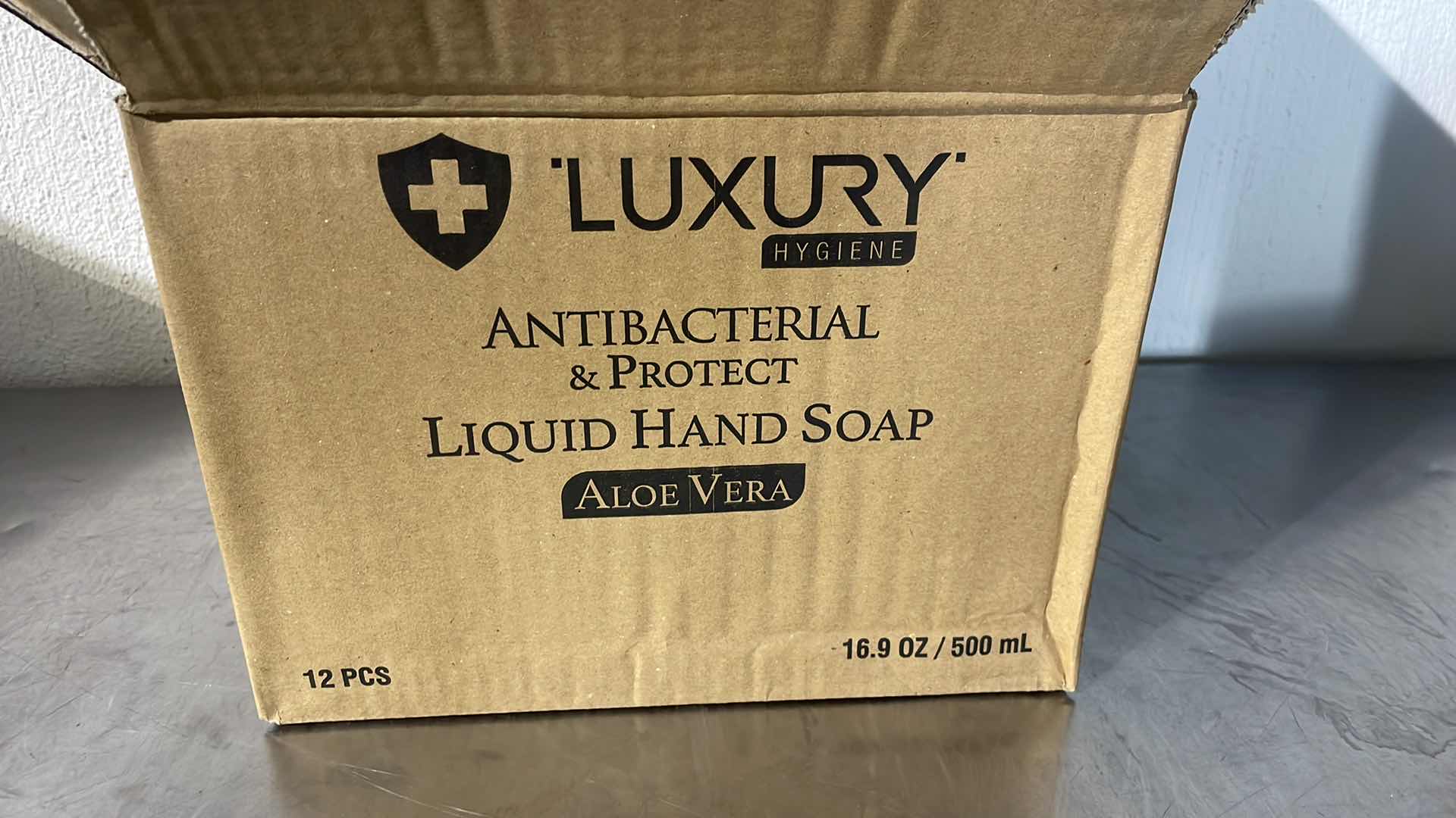 Photo 1 of LUXURY ANTIBACTERIAL LIQUID HAND SOAP ALOE VERA 12-16.9FL OZ