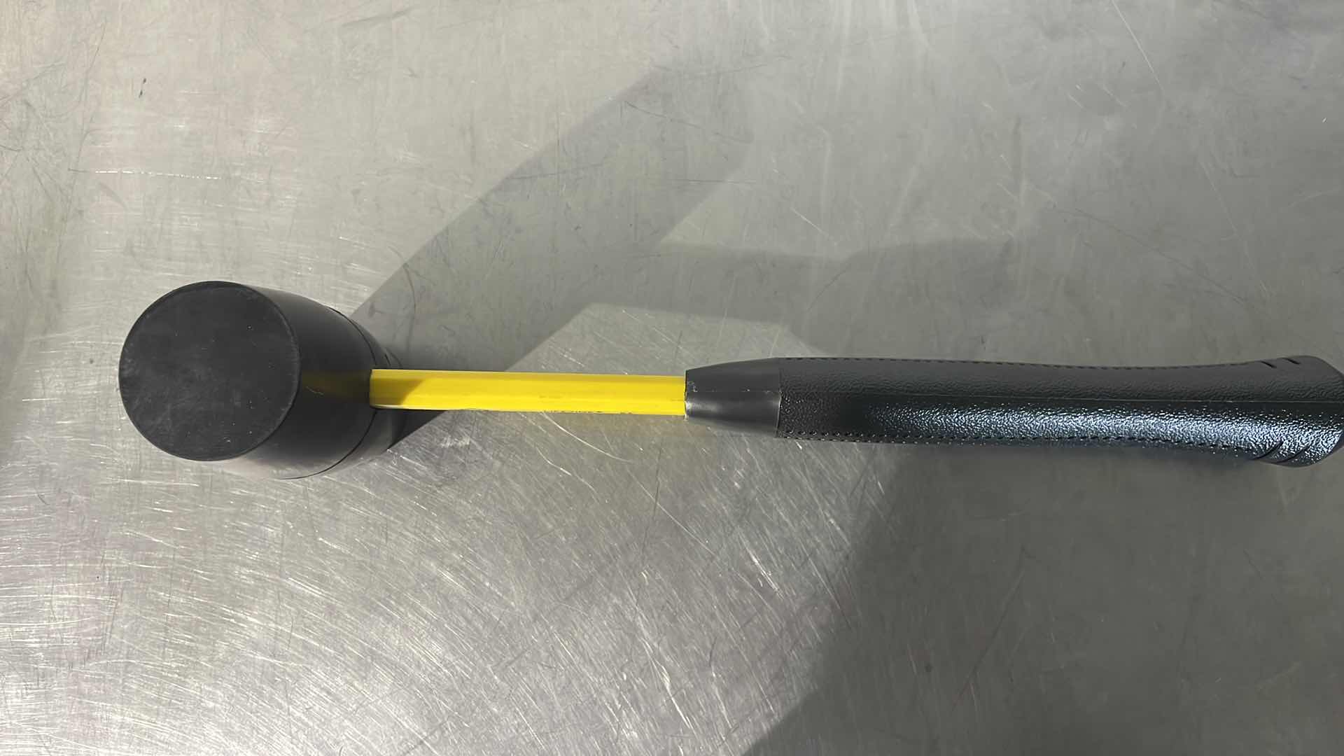 Photo 1 of NUPLA RUBBER MALLET