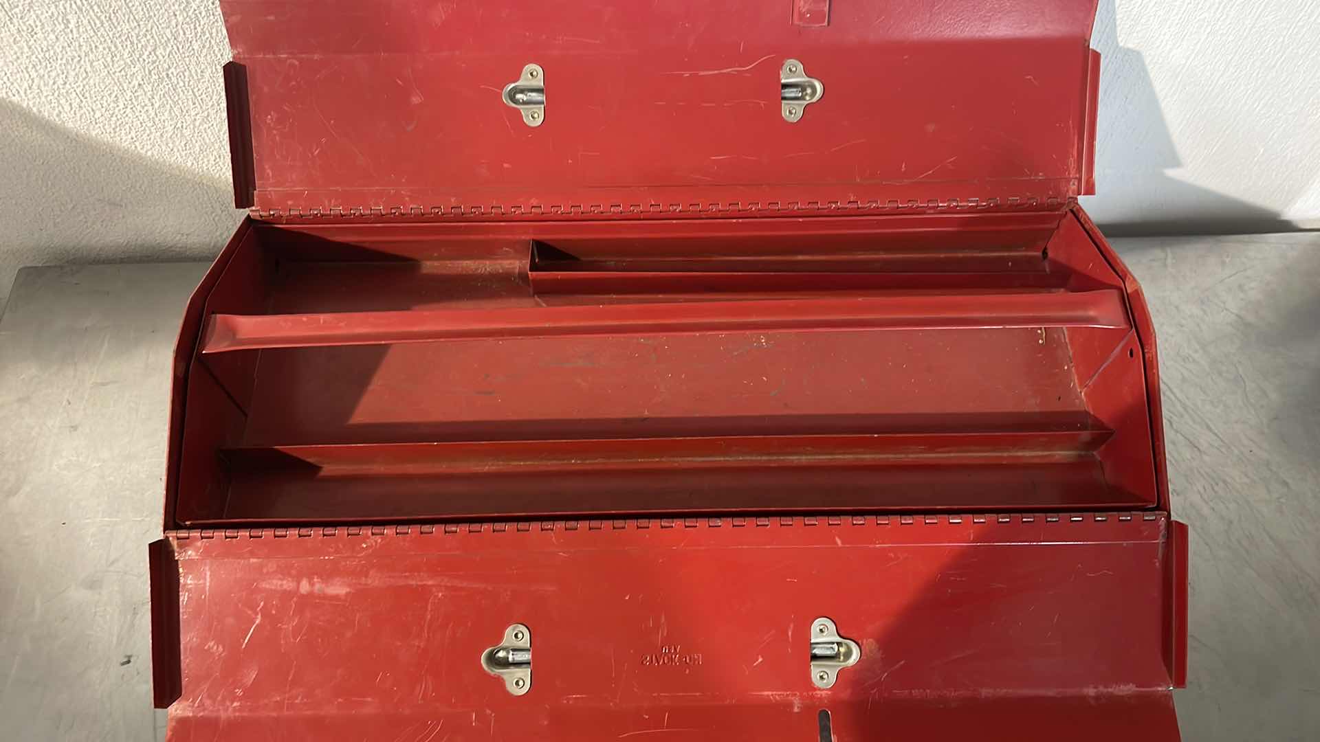 Photo 1 of STACK ON TOOL BOX USA 21” X 9” H8”