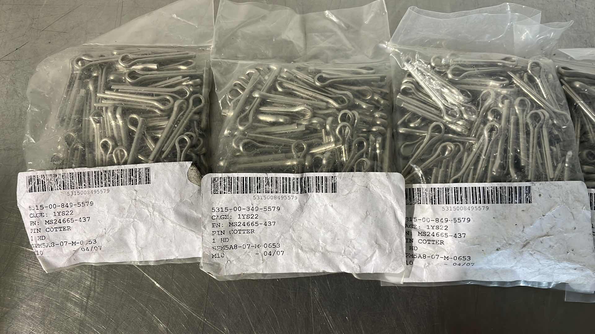Photo 1 of 5/32" X 1" 304 STAINLESS STEEL COTTER PINS MIL-SPEC MS24665- 437 (500)