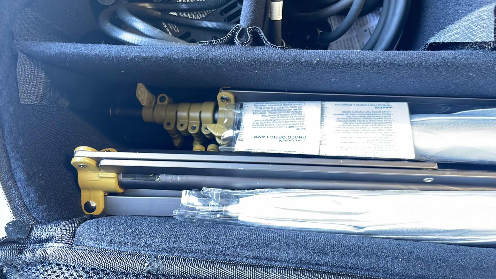 Photo 1 of LOWELL LIGHT SET PRO LIGHT SOFT CASE