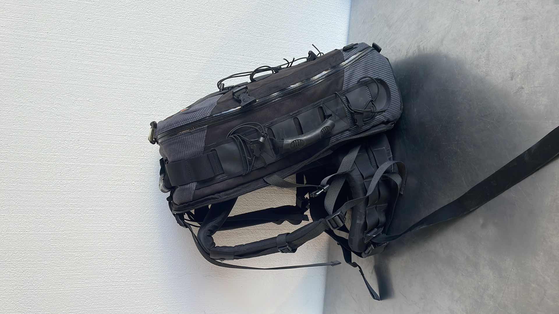 Photo 1 of LOWEPRO PRO TREKKER AW II LARGE BACKPACK