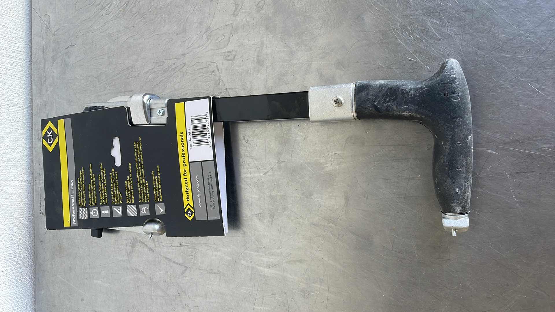 Photo 1 of CK QUICK CHANGE PROFESSIONAL HACKSAW 12” T0814
