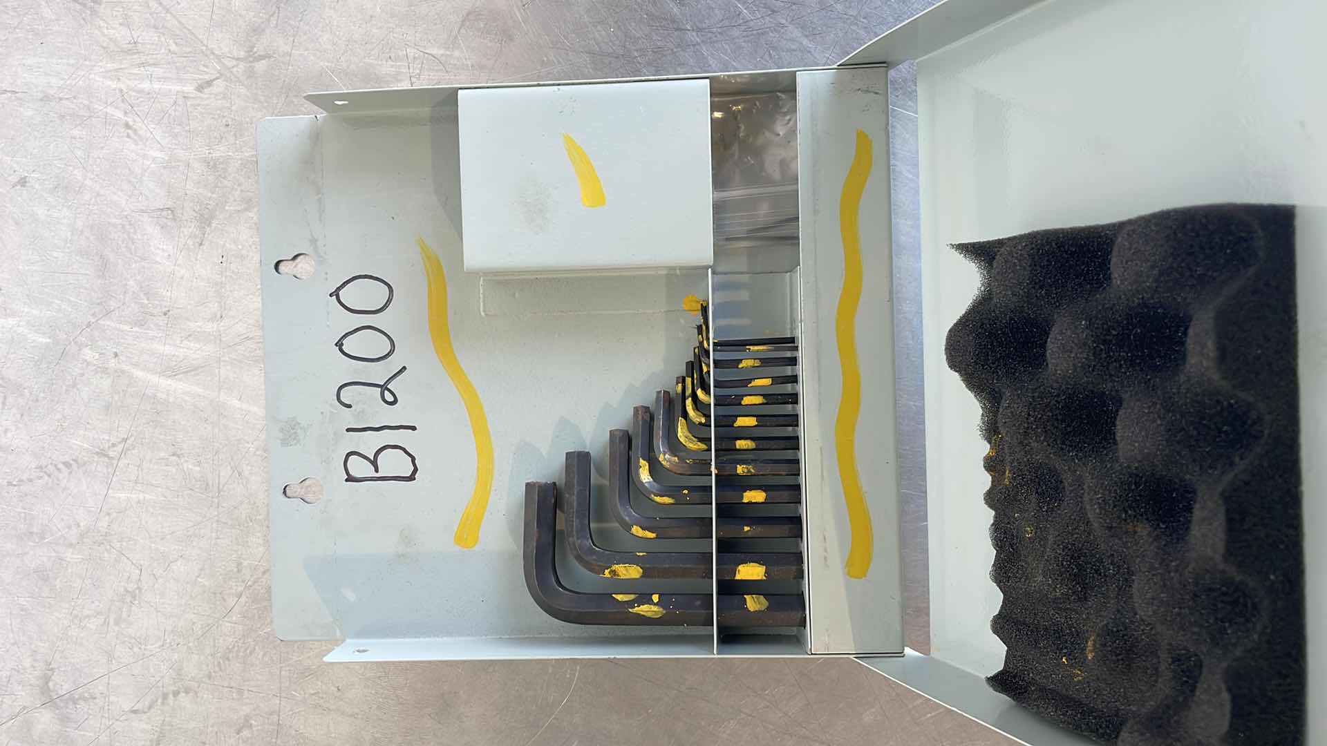 Photo 1 of ELKIND 15 KEY HEX SET