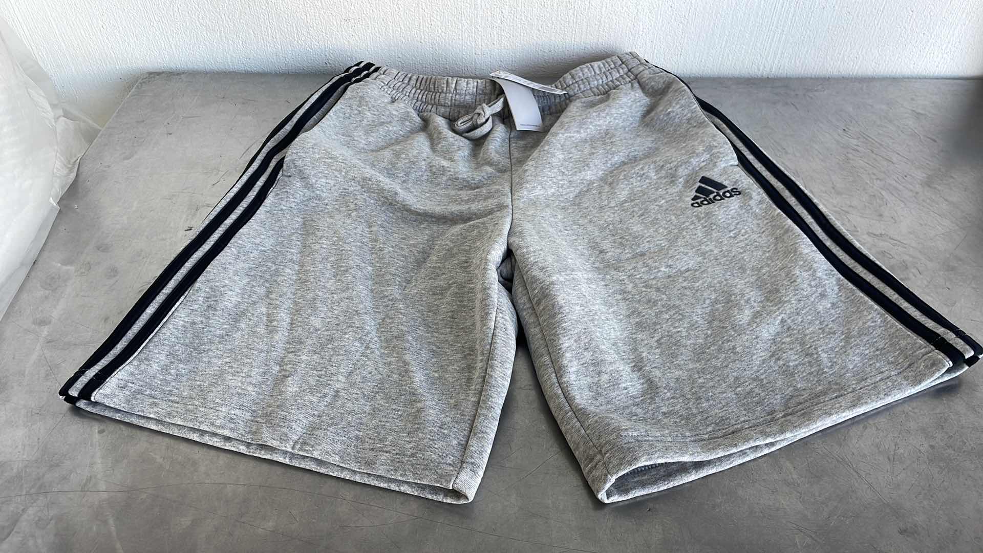 Photo 1 of ADIDAS 3 STRIPE FLEECE SHORTS LARGE
