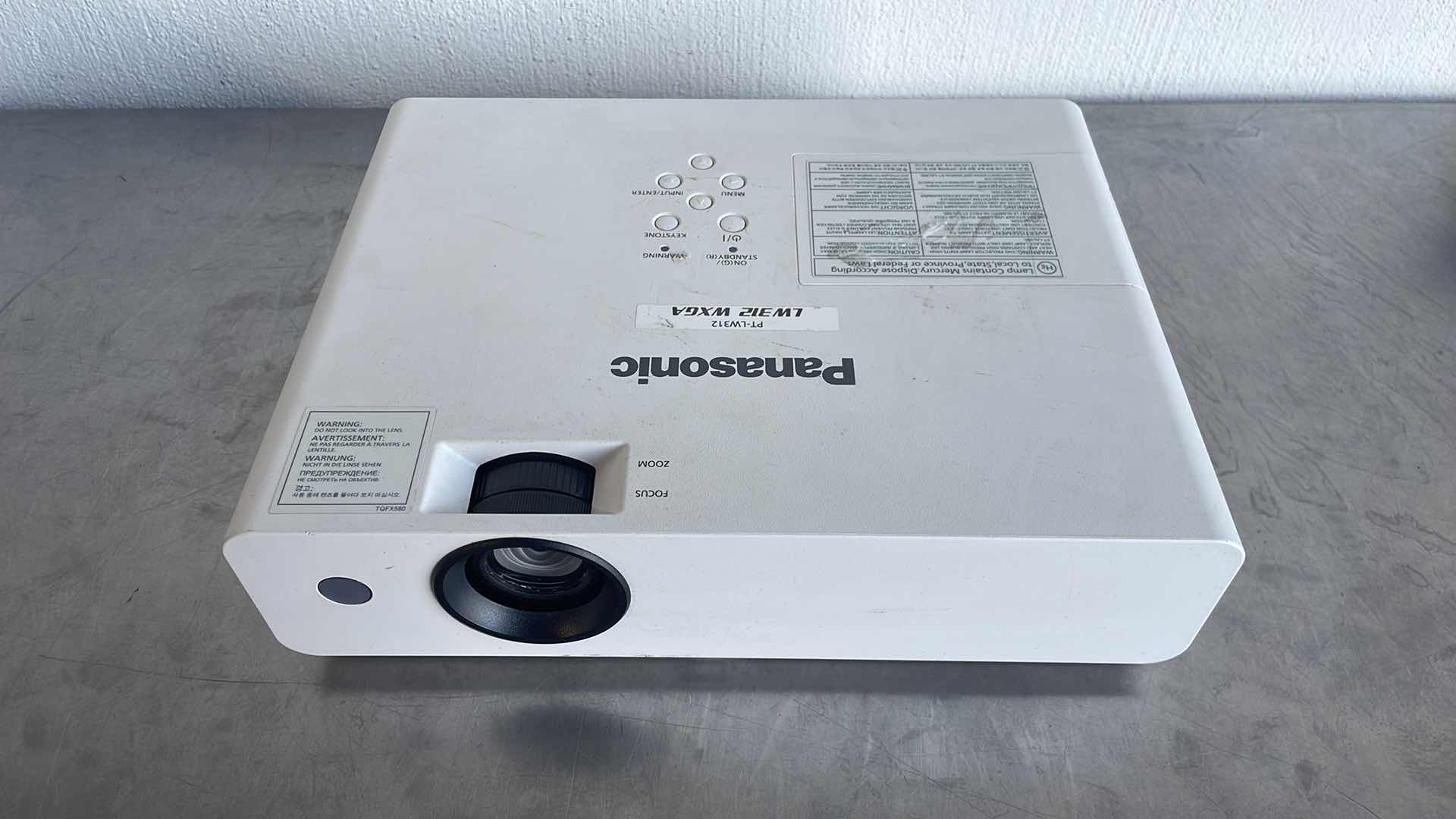 Photo 1 of PANASONIC PT-LW312 LCD PROJECTOR