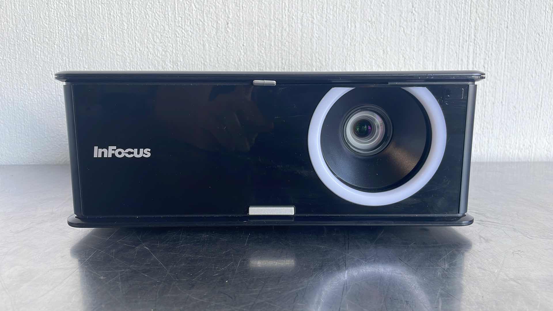 Photo 1 of INFOCUS IN2114 DLP PROJECTOR MODEL M2100