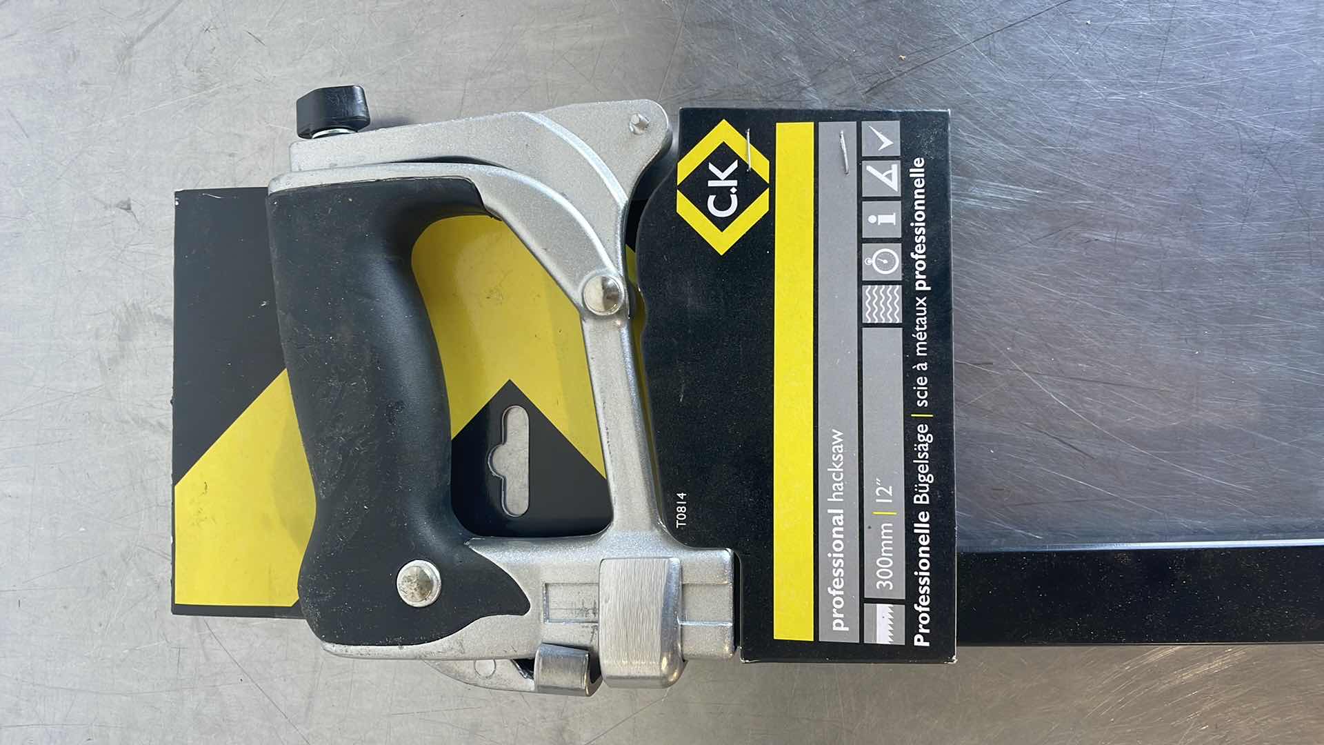 Photo 1 of CK QUICK CHANGE PROFESSIONAL HACKSAW 12” T0814