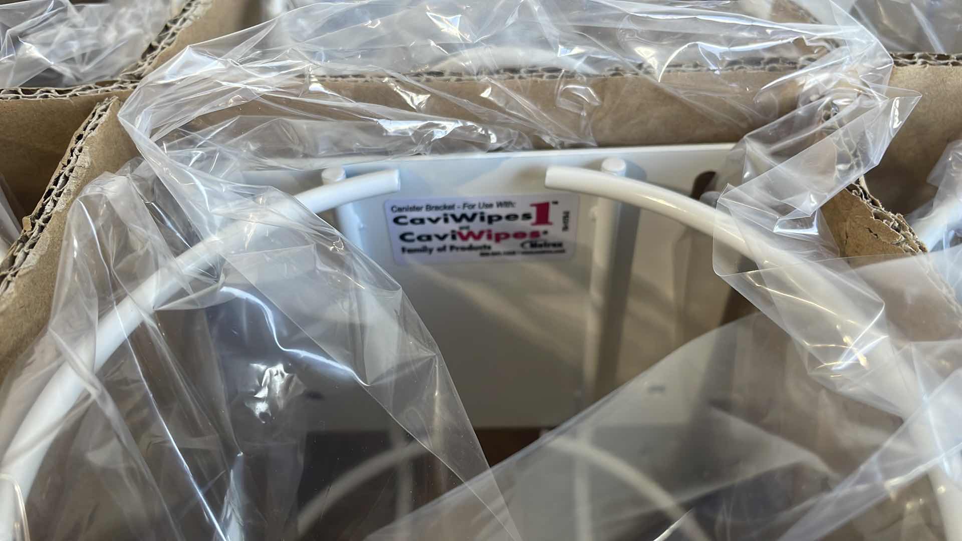 Photo 1 of METREX CAVIWIPE CANISTER WALL BRACKET 13-1175 (12)