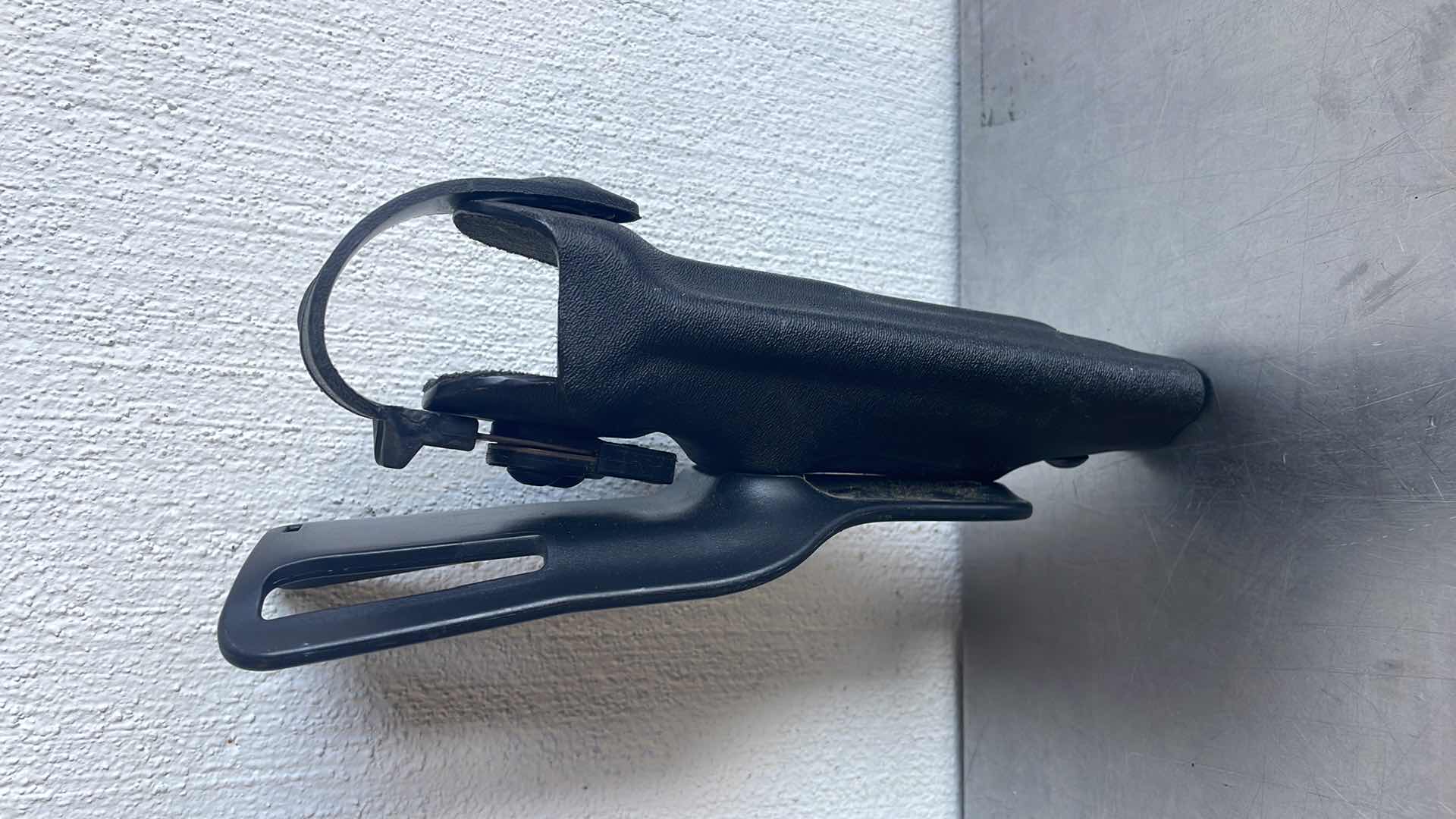 Photo 1 of SARFARILAND LEFT HAND HOLSTER BERETTA 92