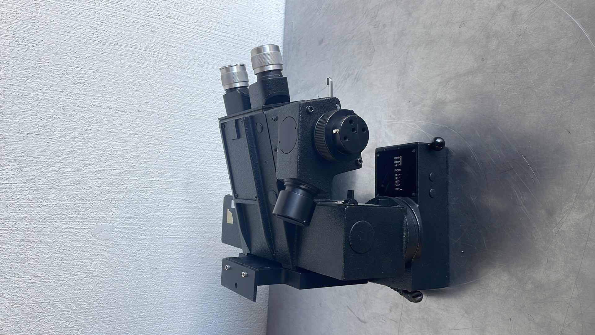 Photo 6 of BAUSCH & LOMB CAMBRIDGE INSTRUMENTS STEREO SCOPE ZOOM 500