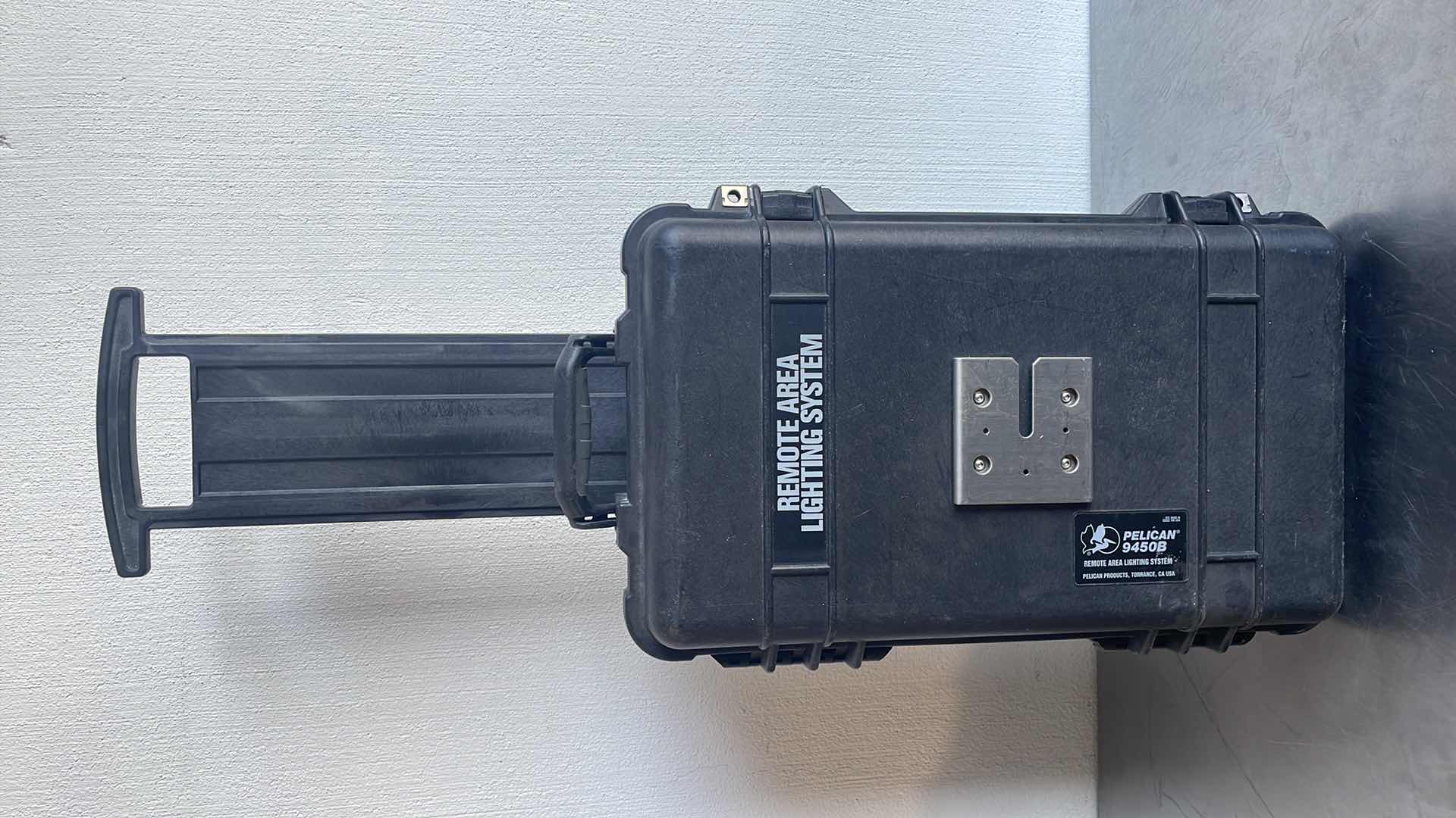 Photo 1 of PELICAN 9450B REMOTE AREA LED LIGHTING SYSTEM