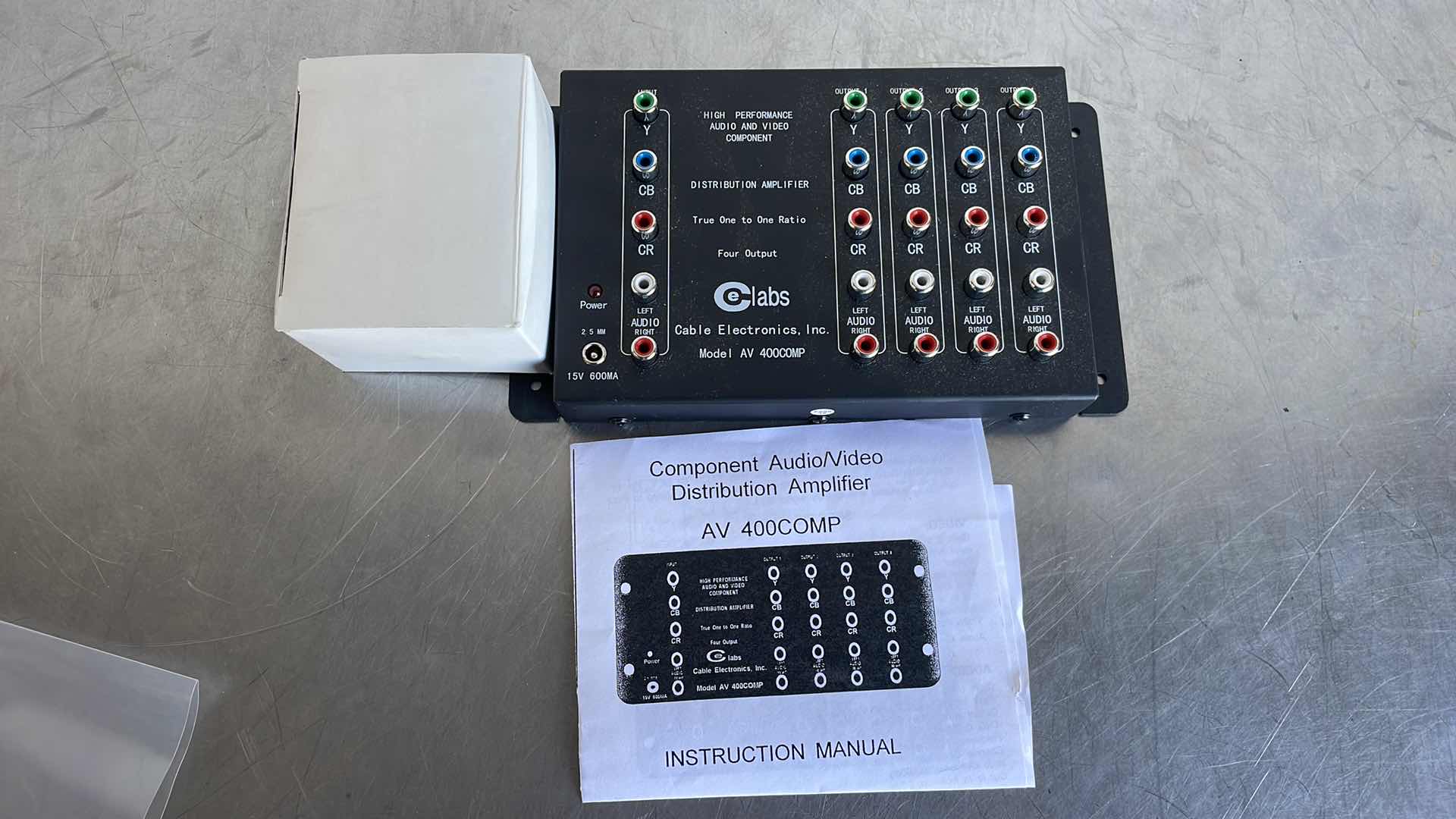 Photo 1 of COMPONENT AUDIO AND VIDEO DISTRIBUTION AMPLIFIER