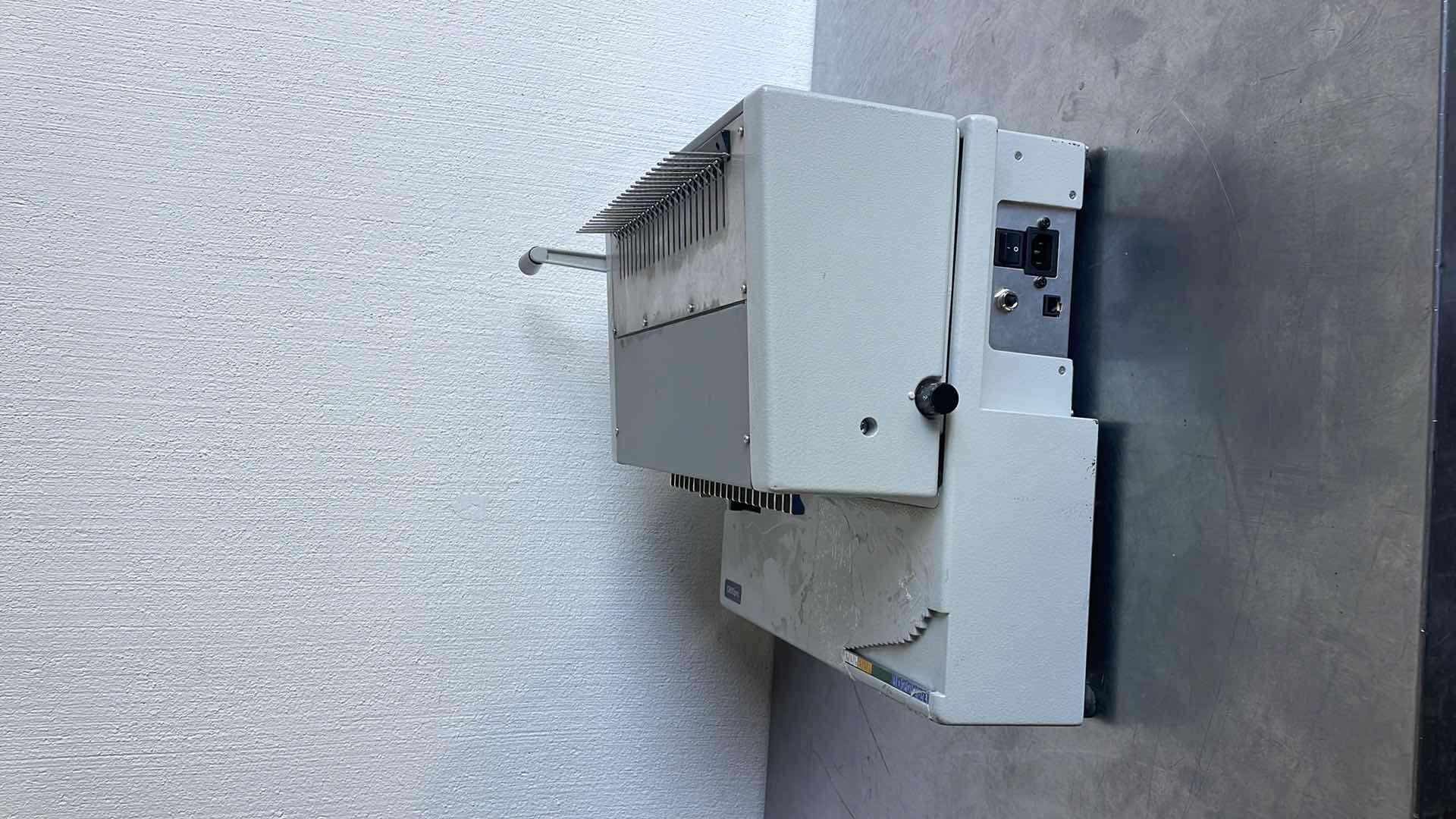 Photo 1 of GBC C800PRO PUNCH BINDER SPIRAL PLASTIC COMB BINDING MACHINE IBICO EPK21