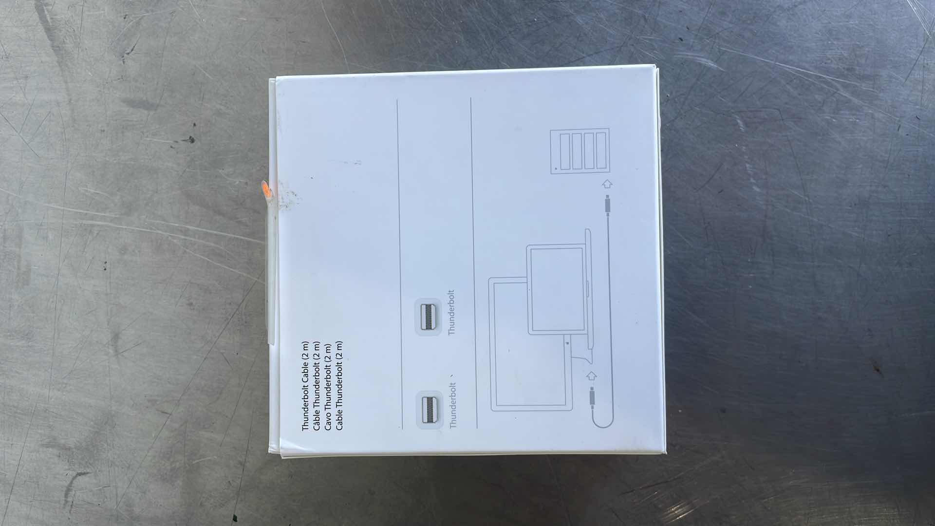 Photo 1 of APPLE THUNDERBOLT CABLE 2M