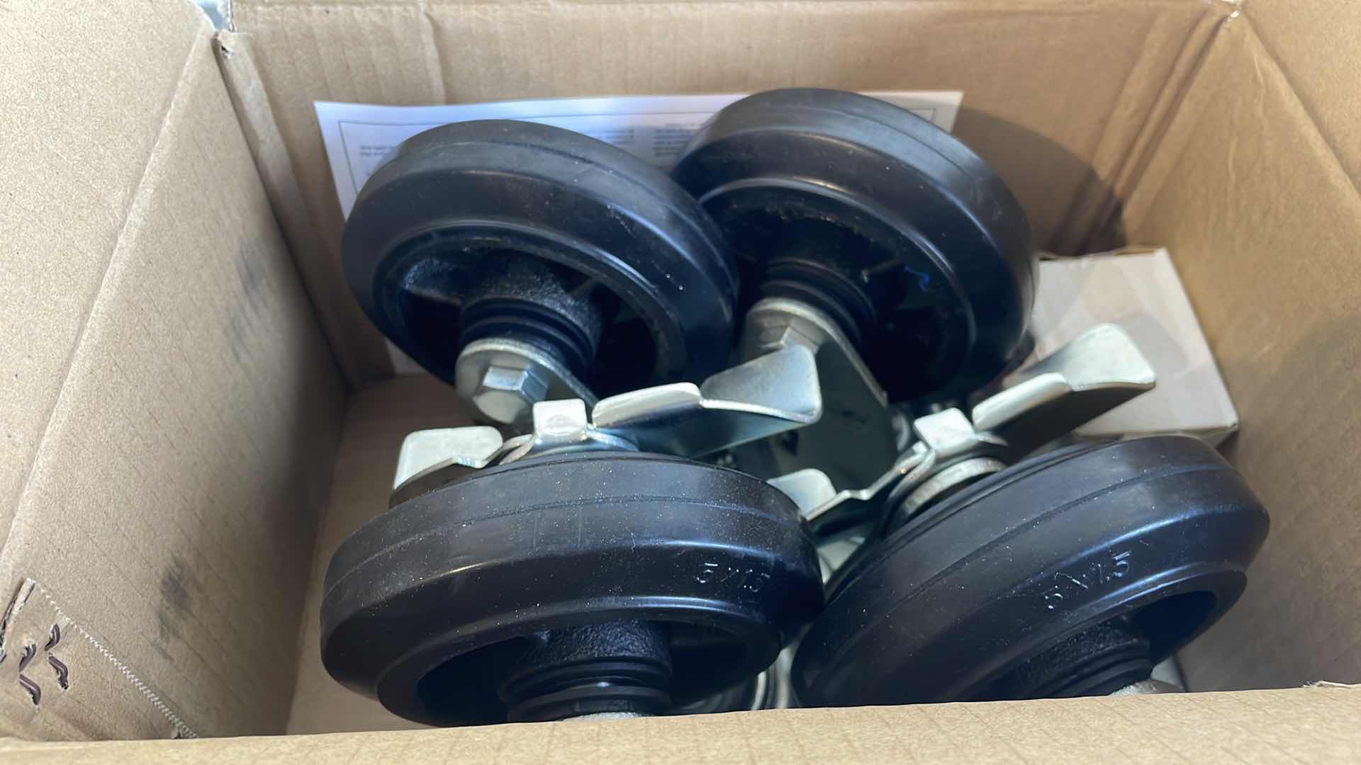 Photo 1 of MORT CASTER KIT GLOBAL MODEL 653CP96 5" X 1.5" - SWIVEL 1 SET