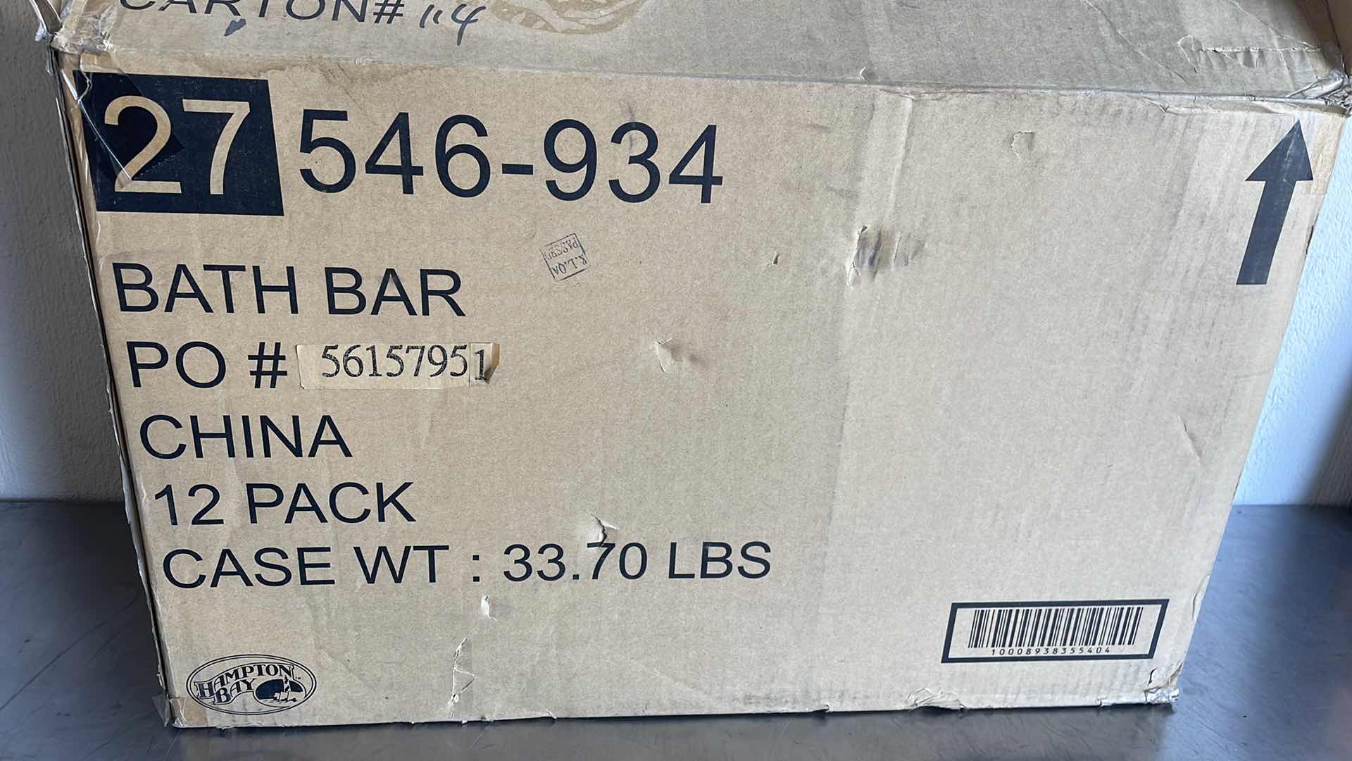 Photo 3 of HAMPTON BAY 4-LIGHT FLUSH MOUNT WHITE RACEWAY BATH BAR LIGHT (12)