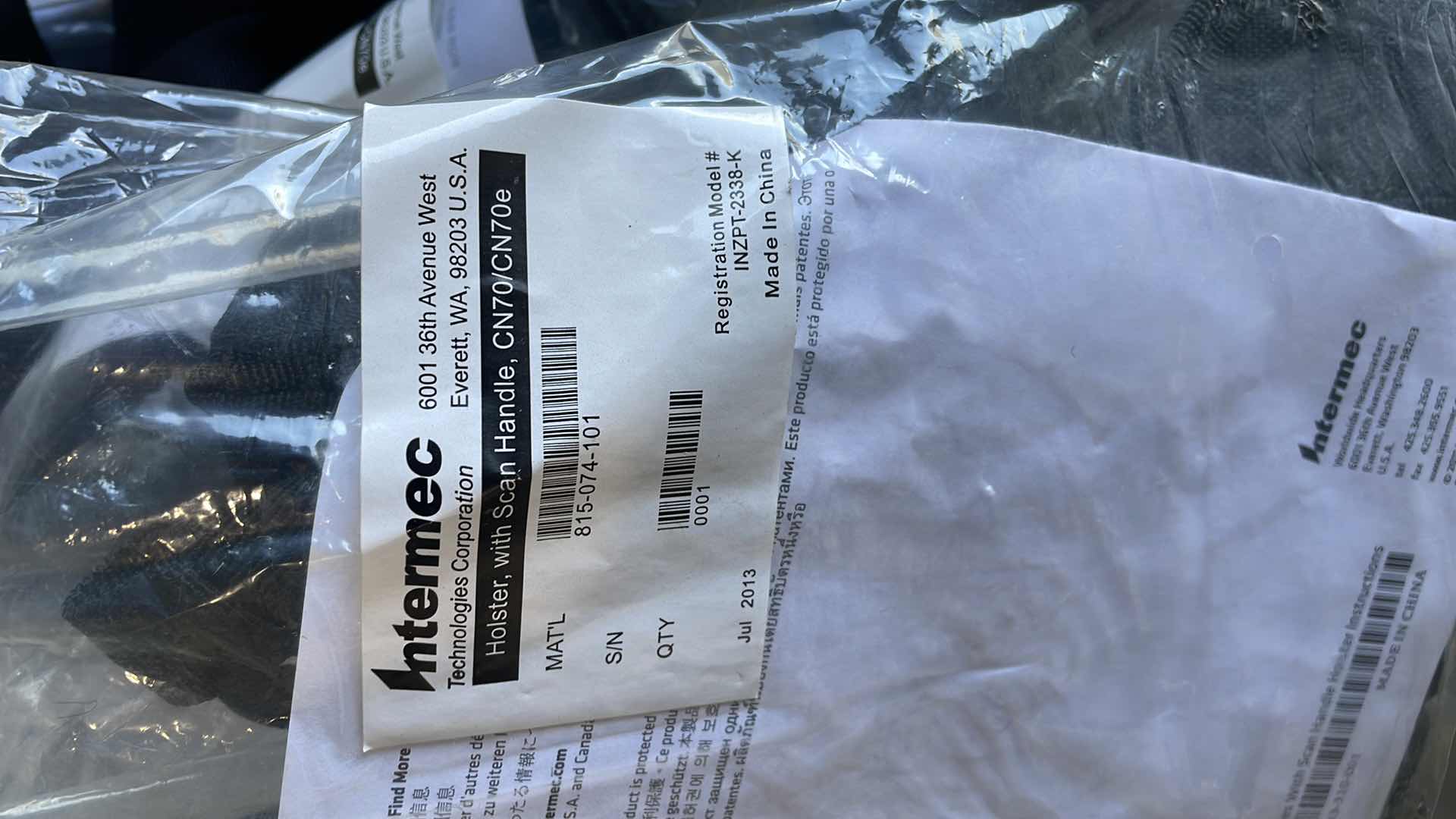 Photo 1 of INTERMEC 815-074-101 HOLSTER WITH SCAN HANDLE FOR CN70 CN70E HHR-A/B 70 SERIES (13)